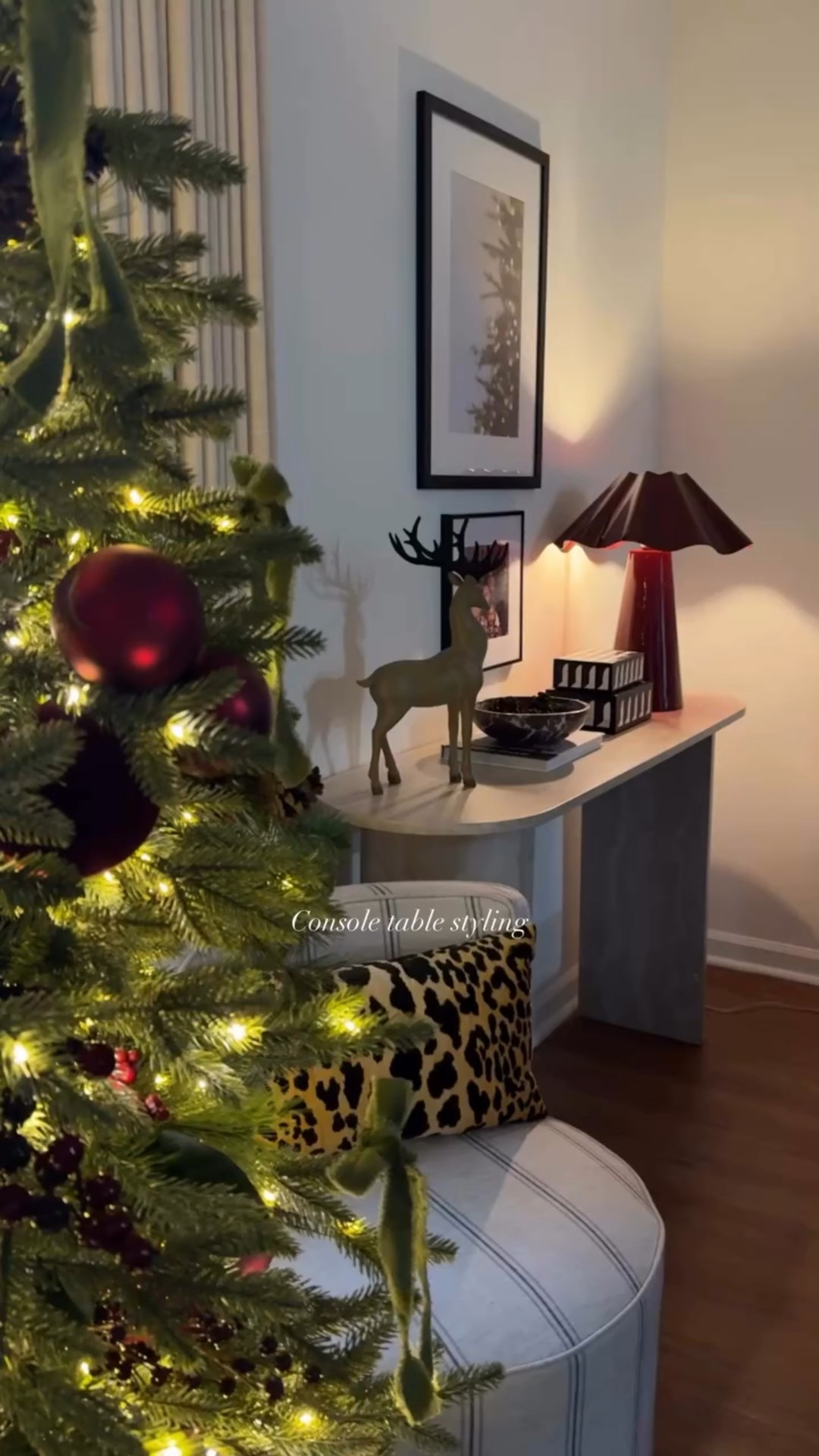 Slowly adding those holiday touches and I’m loving how cozy and elegant everything’s starting to feel. ✨



#christmas #christmas2025 #consolestyling #modernhomedecor #christmasdecorations #Itkhome #christmasinspo #burgundy