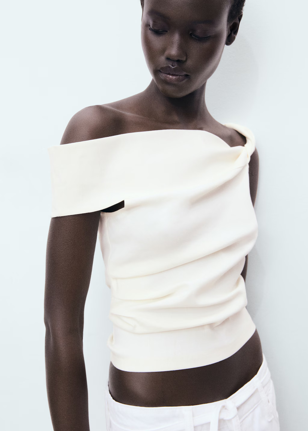 Asymmetrical strapless top - Women | MANGO USA | Mango (US/MX/AU)