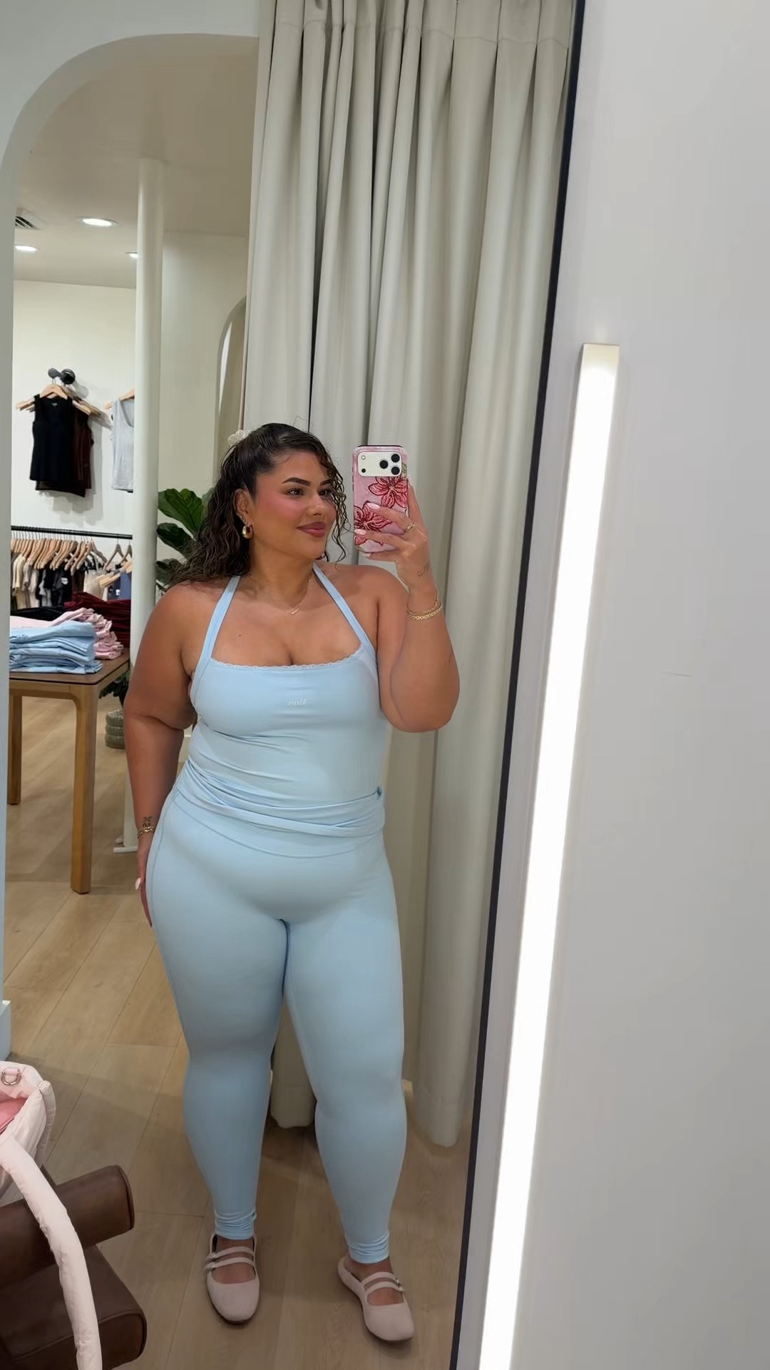 Klassy workout set I got today ✨ love the double lined leggings! Not see through at all 🤌🏼 wearing size XL in both!

#LTKActive #LTKfitnessgoals #LTKootd