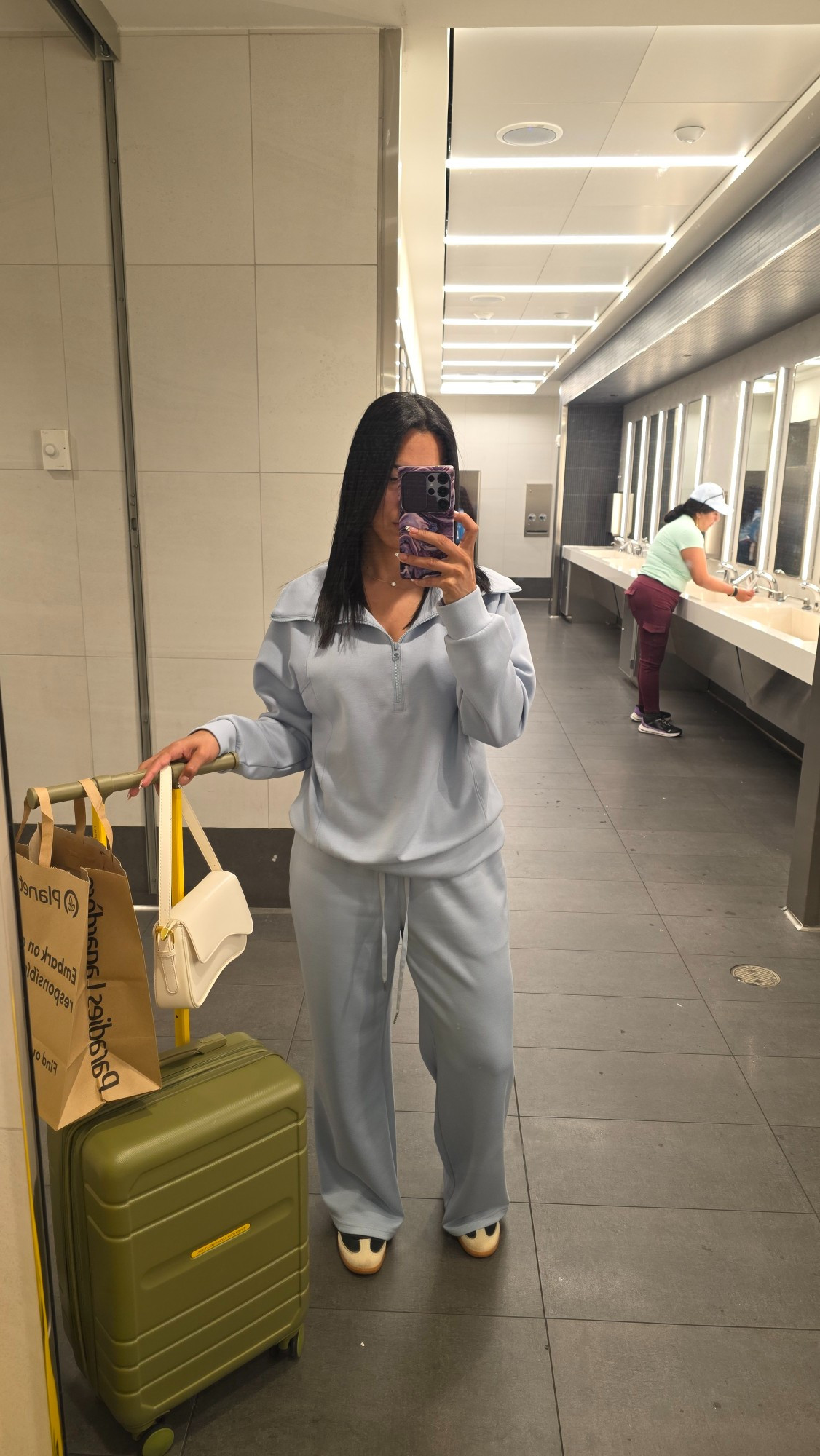 Airport outfit ideas 

#LTKgrwm #LTKdayinmylife #LTKselfcare