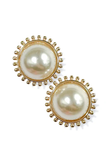 New Motive Cream Pearl Earrings | The Willow Tree