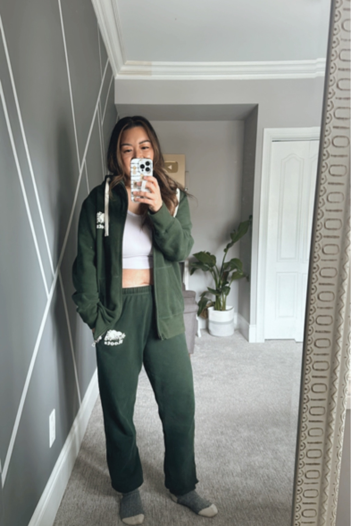 It’s sweatsuit season with Roots!

#LTKGiftGuide #LTKmidsize #LTKover40