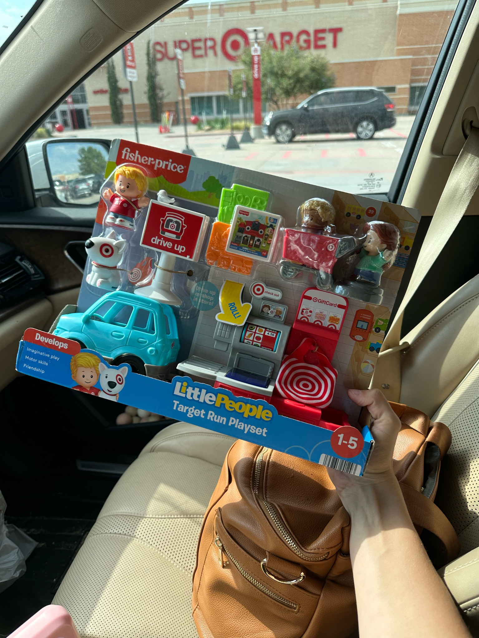 THE Little People TARGET Run set! 🎯 Just restocked for shipping so runnnn 🏃‍♀️🛒