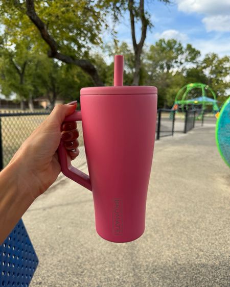 leak proof tumbler you can just throw in your diaper bag or purse! 🩷 obsessed with mine! 

#LTKfindsunder50