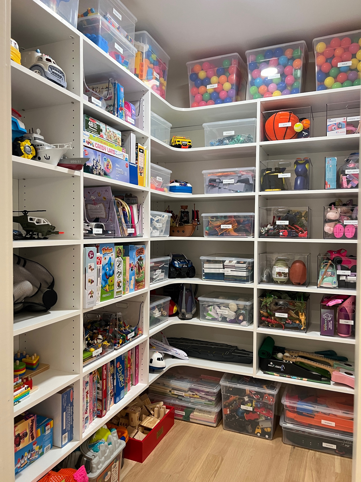 Spring cleaning is in full effect and this playroom was a fun one! 

When tackling your kids’ playrooms, try to stick to a color scheme so everything works seamlessly together to reduce visual clutter. Bins with no lids make it easier to access, but if you have smaller toys, opt for smaller bins with lids. 

#LTKhome #LTKfamily #LTKkids