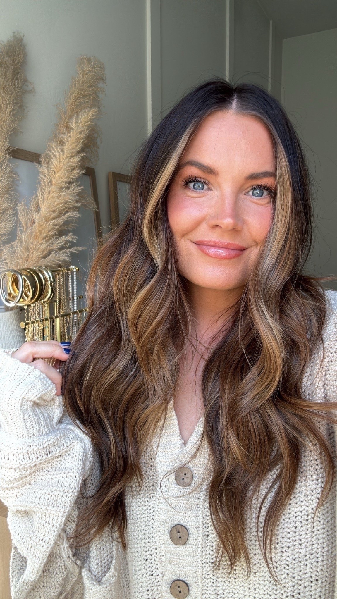 Obsessed with this make up look!!!

code: BHORTON for 15% off ✨✨

Dibs, dibs beauty, beauty favs, eyeshadow, blush, mascara, make up routine, make up round up, Britt Horton, California

#LTKGiftGuide #LTKSaleAlert #LTKBeauty
