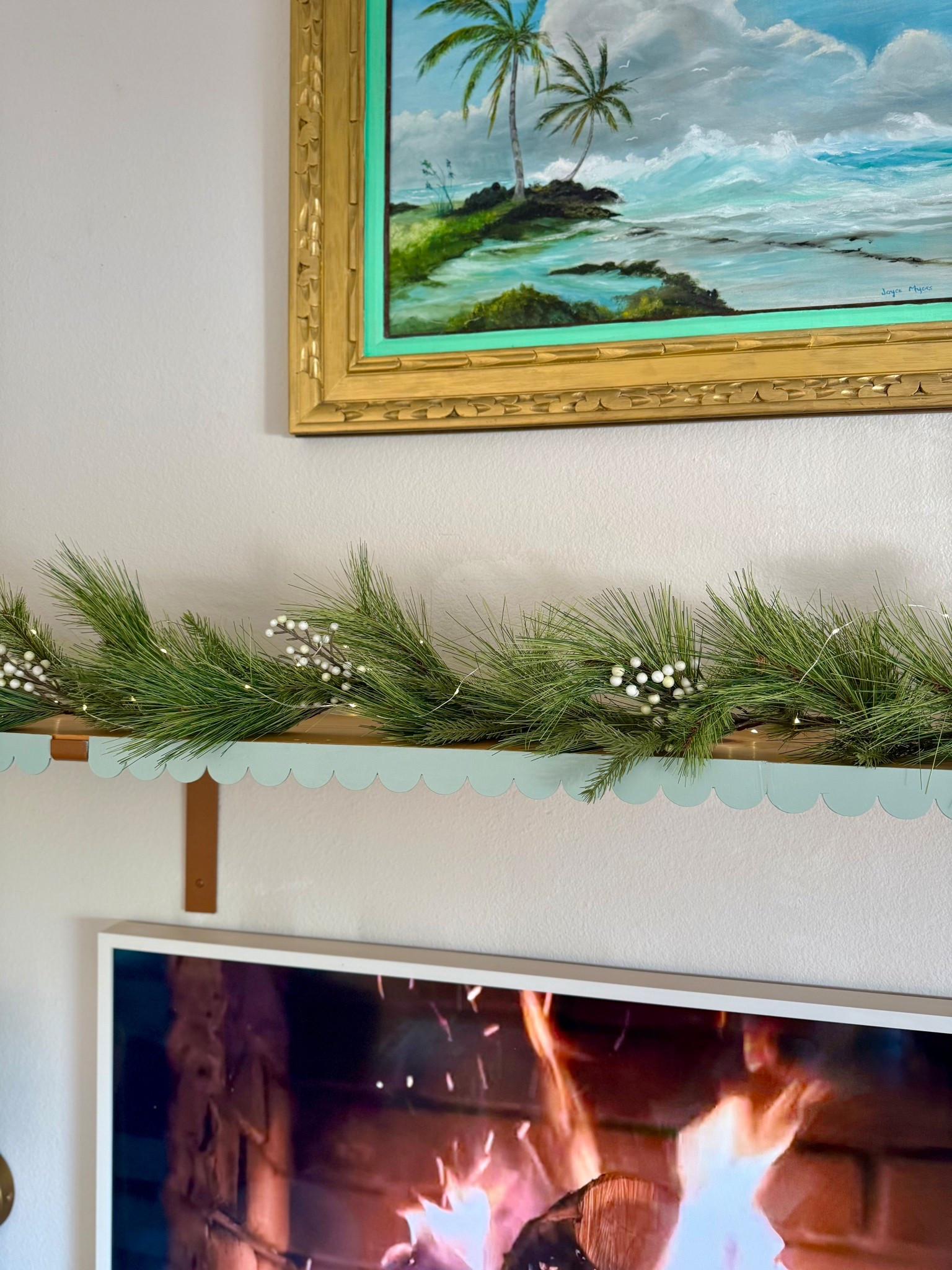 Favorite Winter Holiday Garland 🌲

#LTKSeasonal #LTKHome #LTKHoliday