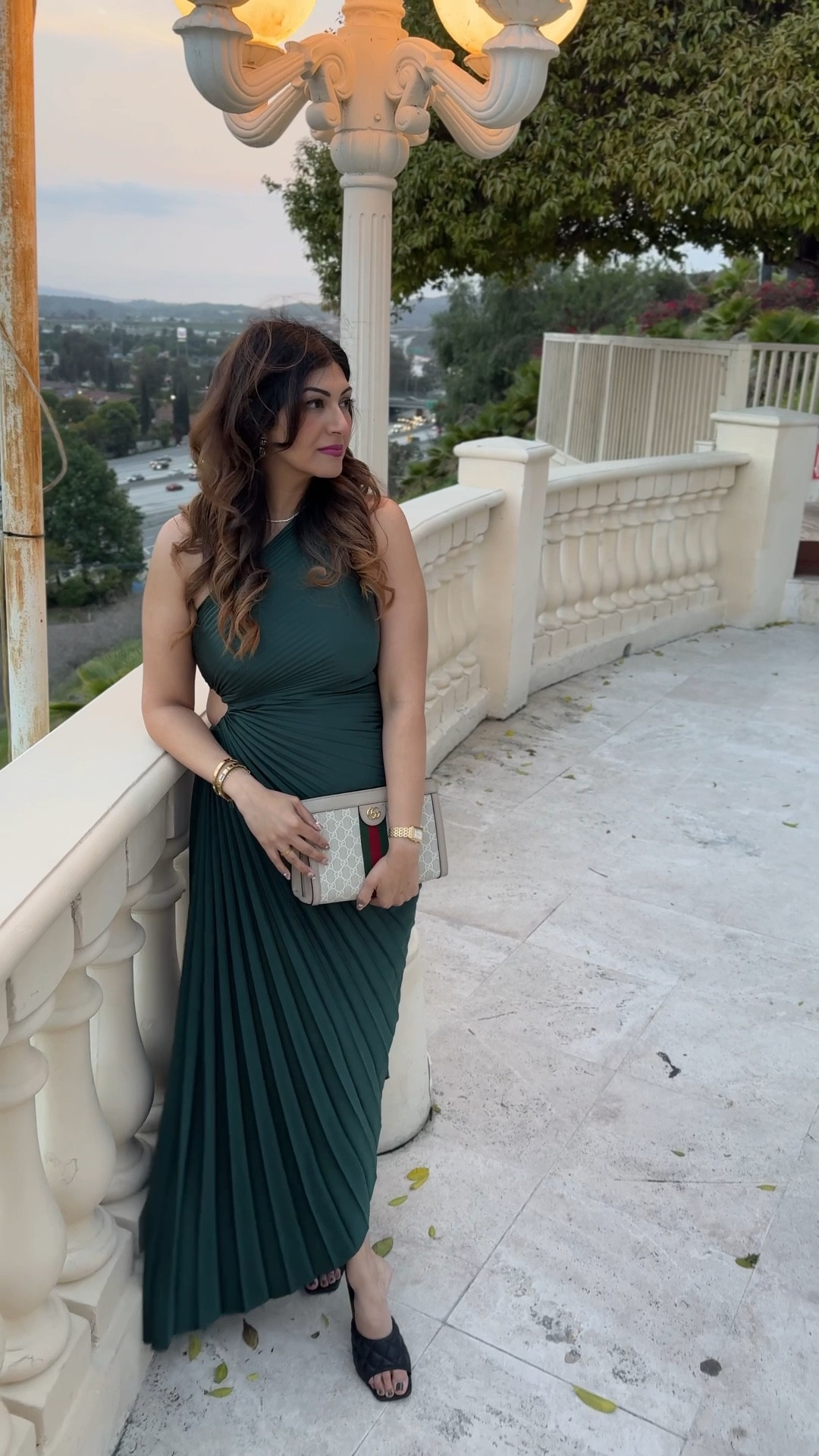 Ladies if you don’t know about @fewmoda it’s time to listen up. I was able to score these gorgeous spring outfits and spring dresses at a fraction of the price! Spring try on - wearing size 10 or large in all dresses

Fewmoda offers subscription pricing to get access to high quality clothing at a fraction of the price: 

$13/ month per quarter 
$10/ month billed annually 

Exchange and returns are so easy and these outfits are all under $100! 

I’ve picked out my favorite on trend spring styles:
Gingham, wedding guest dress, floral dress, Easter dress, Mother’s Day dress, work dresss / cute dresses / modest dresses / affordable luxury / affordable chic outfits 

#LTKWatchNow #LTKWedding #LTKFindsUnder100