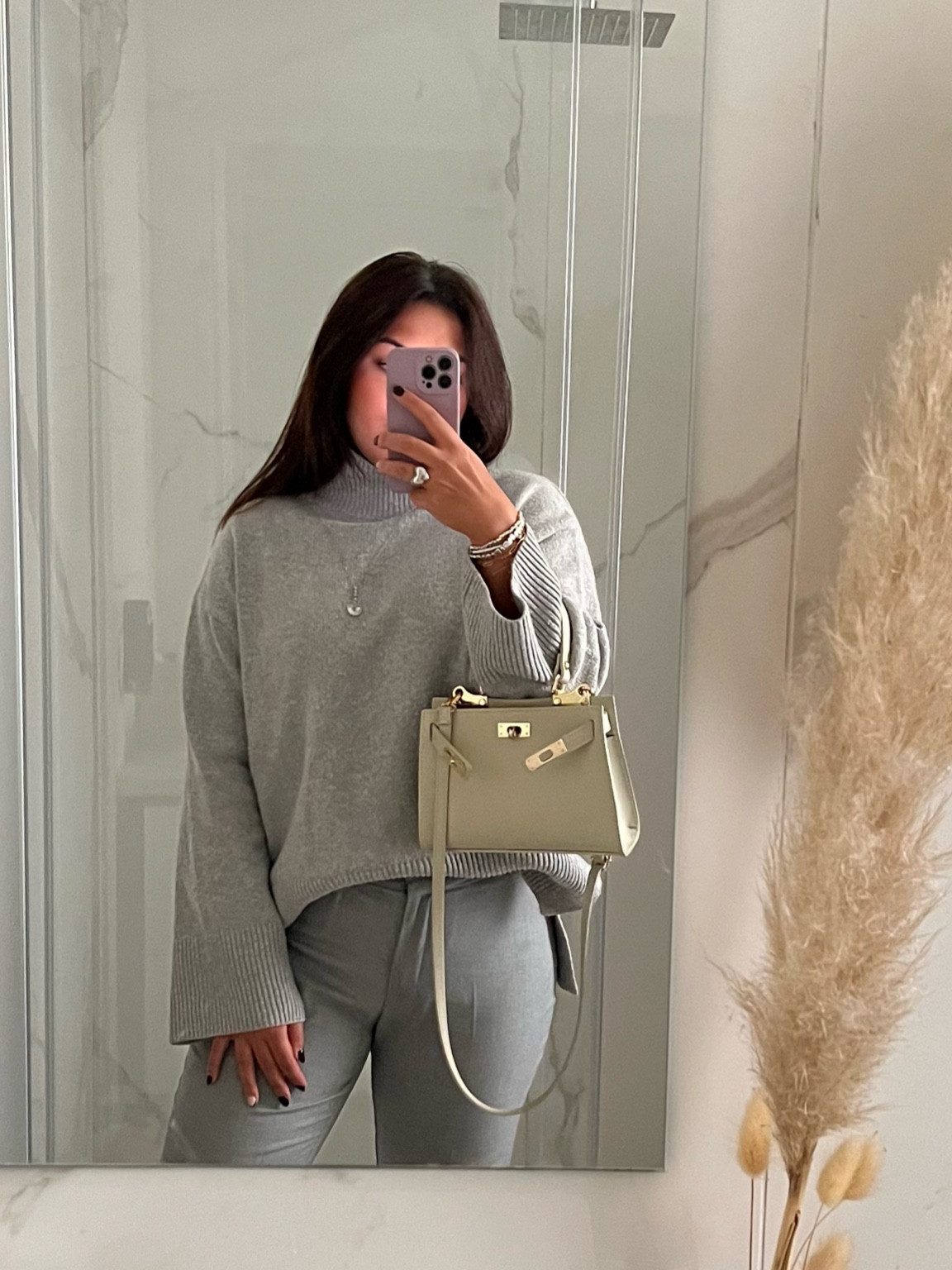 Outfit autunnale in grigio, adatto a tutti i giorni, comodo e caldo!

#LTKworkwear #LTKmidsize #LTKSeasonal