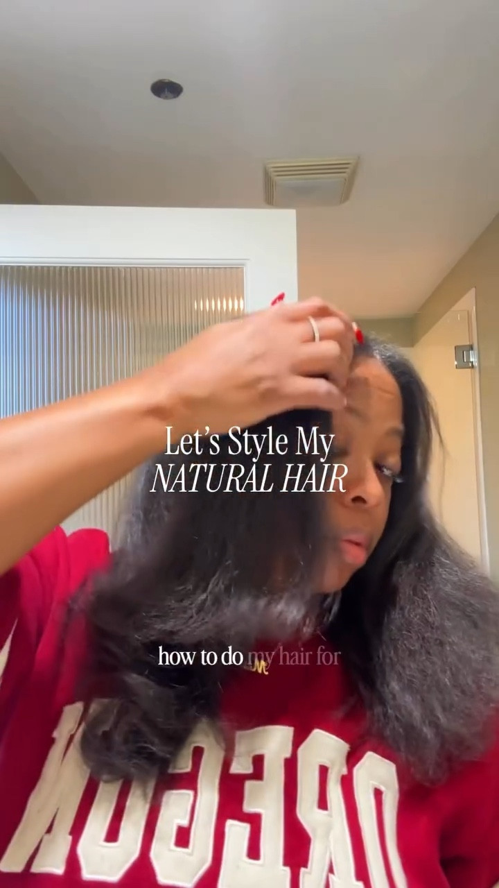 I’m such a sucker for big poofy hair and I knew I wanted to try this thermal brush 😆 It’s super easy to use if you don’t know what you’re doing (like me…lol) but I plan on getting better with practice. Any tips y’all wanna provide are much appreciated!

#gifted #wavytalk #blowout #naturalhaircare