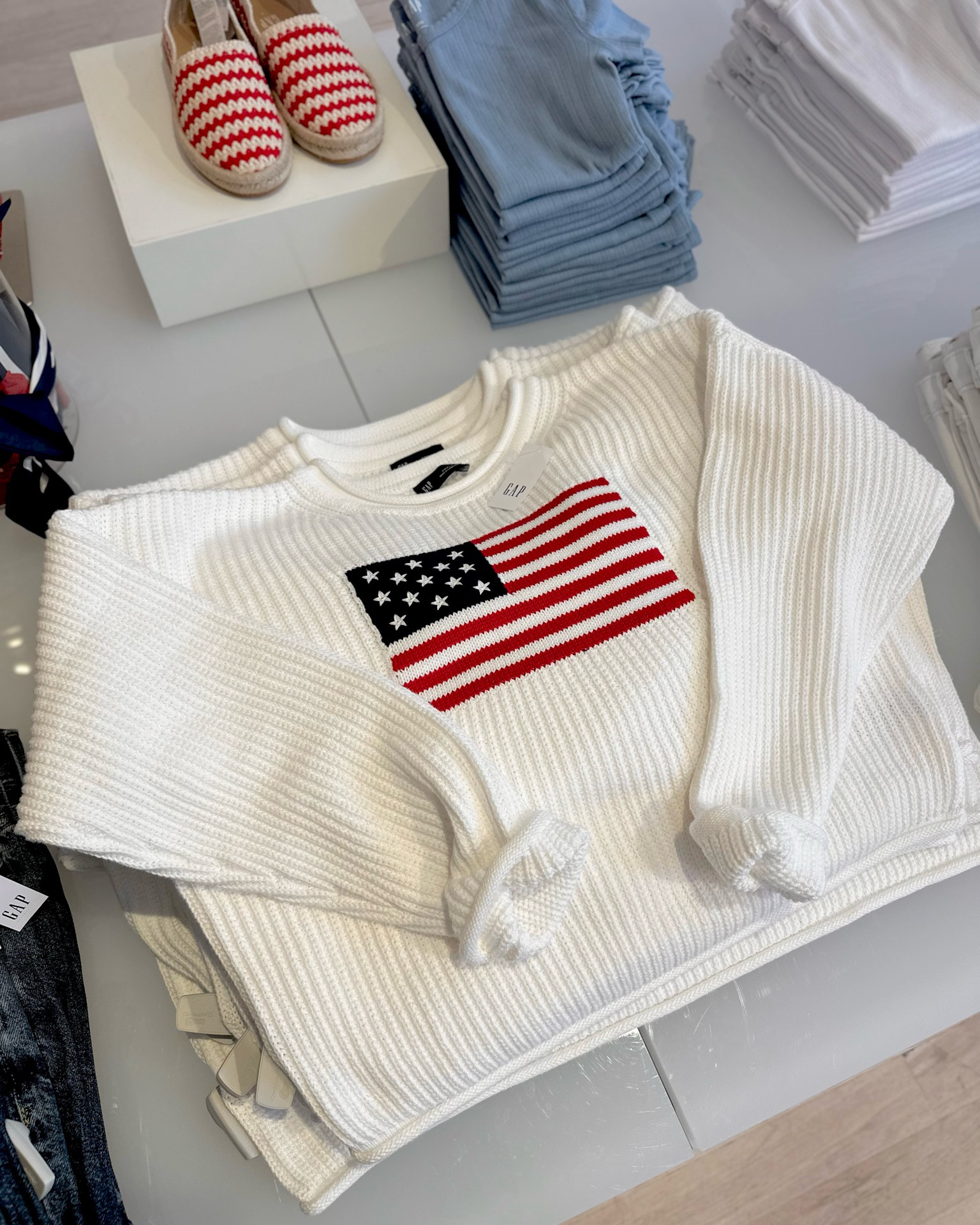 New finds from the Gap!

#LTKSeasonal #LTKgrwm #LTKootd