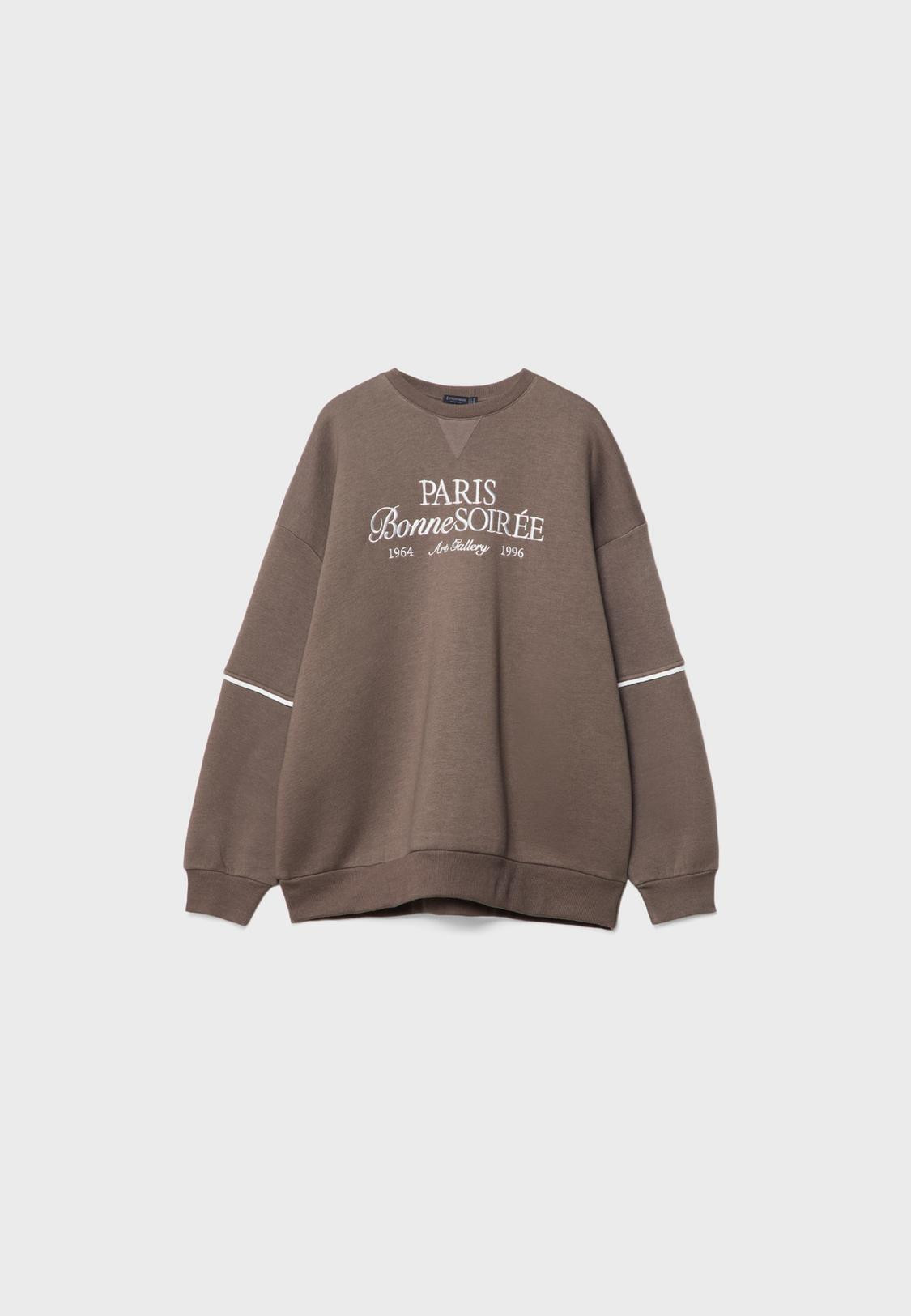 Oversize-Sweatshirt mit Stickerei29,99 € inkl. MWSt./exkl. VersandkostenGröße auswählen | Stradivarius DE