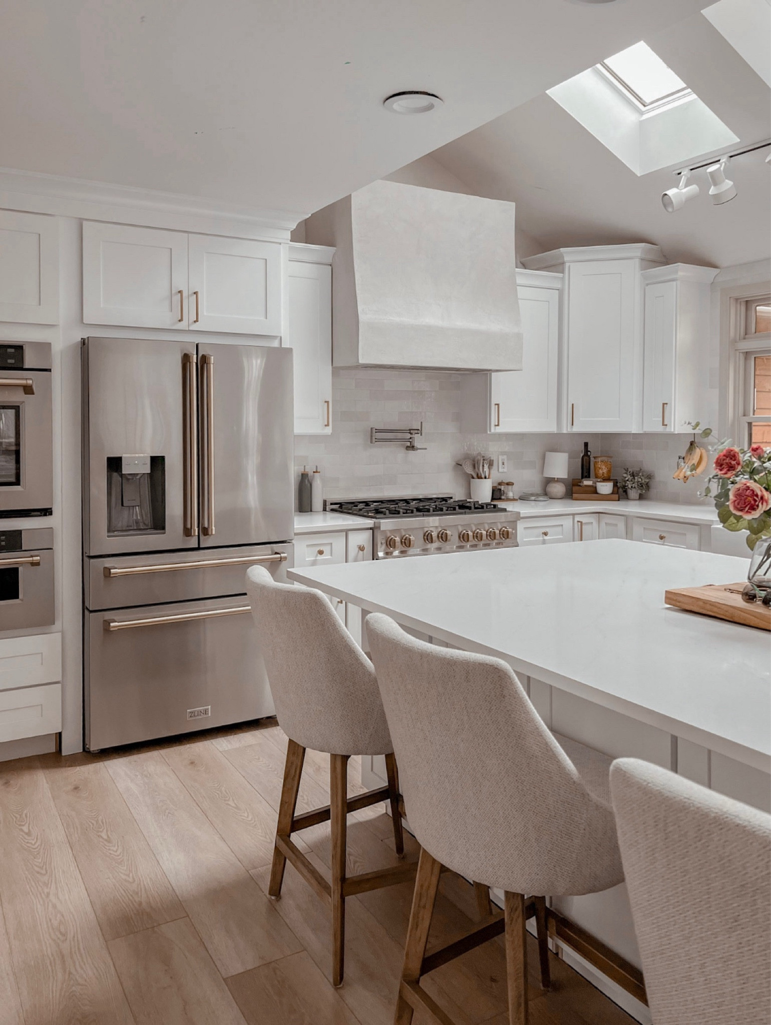 Obsessed with the final look for the kitchen decor and style! Modern farmhouse white kitchen updates ZLine appliances and @Wayfair and @target kitchen favorite finds. 

Amanda Vernaci, come stay awhile, home finds, Wayfair home, target home  

#LTKStyleTip #LTKFindsUnder100 #LTKHome