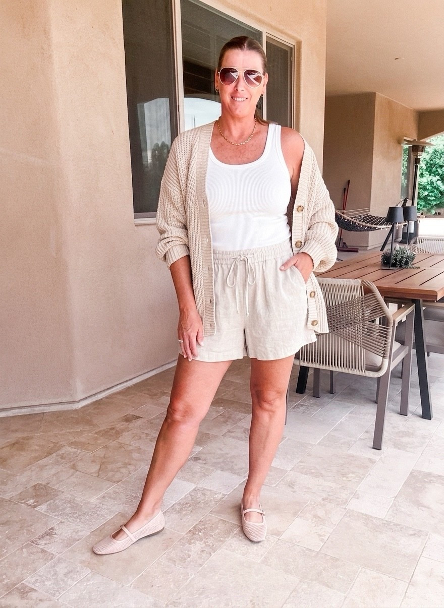 Neutral chic 👌

resort wear, vacation outfit, summer outfit, travel style, European summer, neutral fashion, chic casual outfit, capsule wardrobe, elevated basics, effortless style, summer fashion 2026

#LTKtravel #LTKsummer #LTKshoes