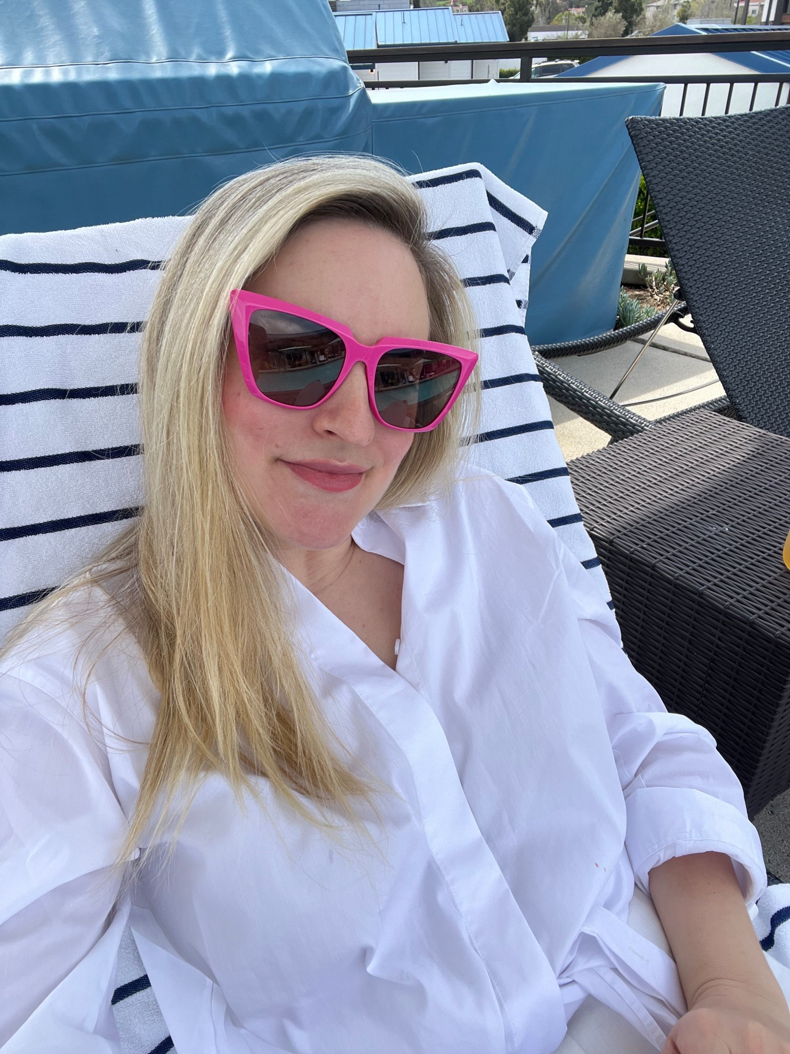 White buttoned up shirt | sunnies | sunglasses | summer styles