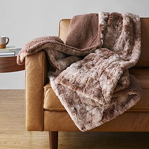 Amazon Basics Fuzzy Faux Fur Sherpa Throw Blanket, 60"x70" - Light Brown Tie Dye | Amazon (US)