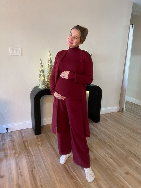 Cozy pant and top set with matching cardigan available in xs-xxxl in 4 colors perfect for dressing up or dressing down. This burgundy red is perfect for the holiday season. Because the waist band isn’t restricting, it’s bump friendly. Available at Walmart 

#LTKbump #LTKHoliday #LTKfindsunder50