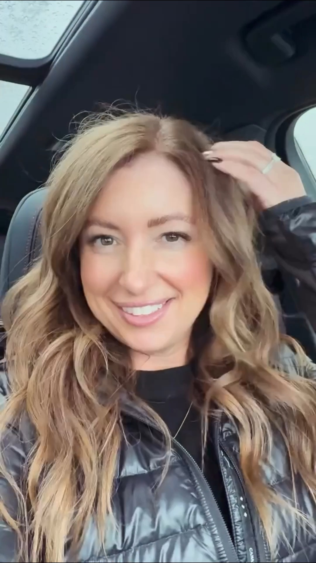 Hair day transformation ✨
One row move up ✔️
Roots because your girl is gray ✔️
And TONER… because is there anything better?!

From brass ➝ babe brunette 🤎
Toning = the real MVP for rich, glossy color

✨ Want all the details on what I asked for + maintenance tips?
👉 Comment HAIR and I’ll send everything over!

#HairTransformation
#BrunetteHair
#TonerMagic
#GrayCoverage
#HealthyHairJourney