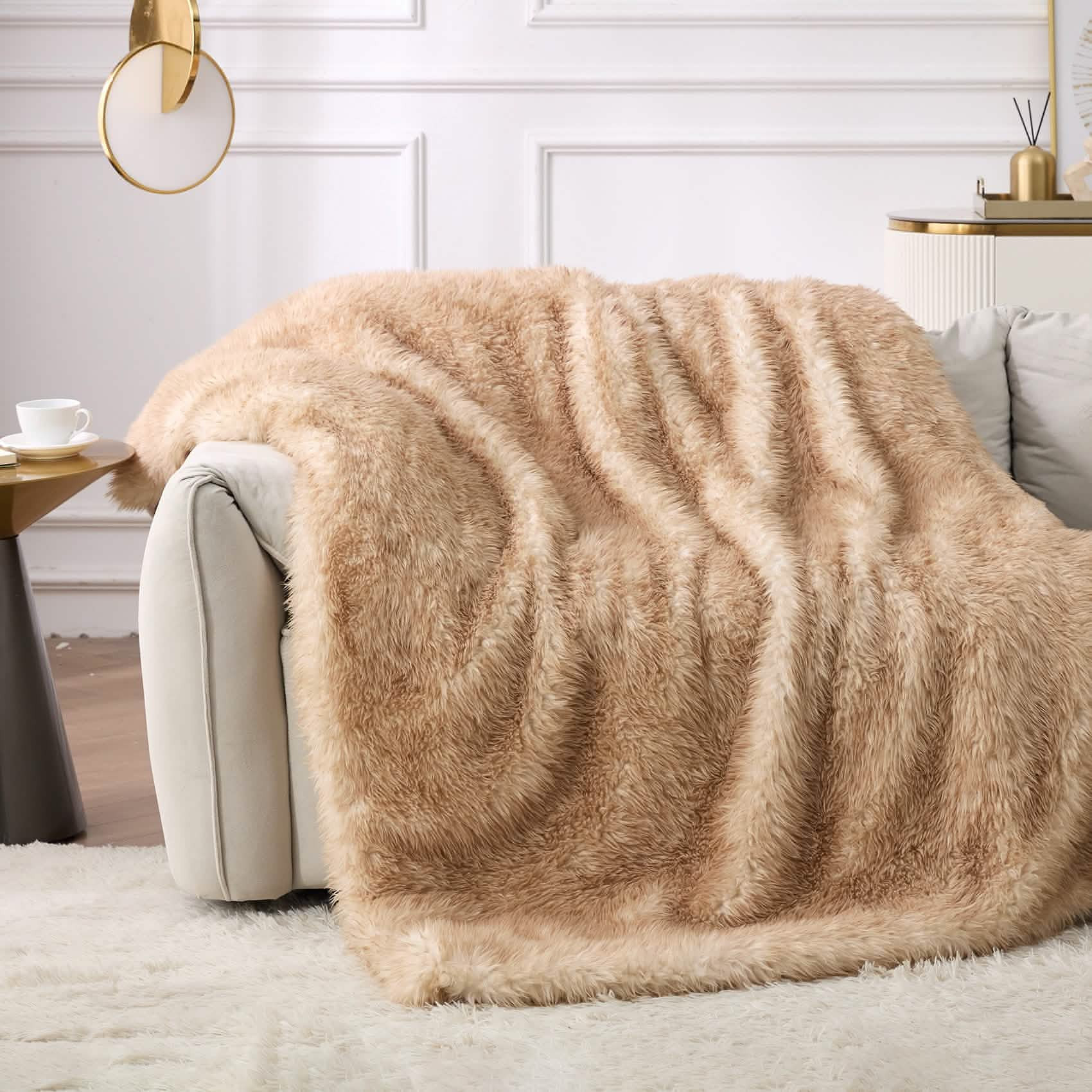 Vegan Faux Fur Blanket | Bedsure