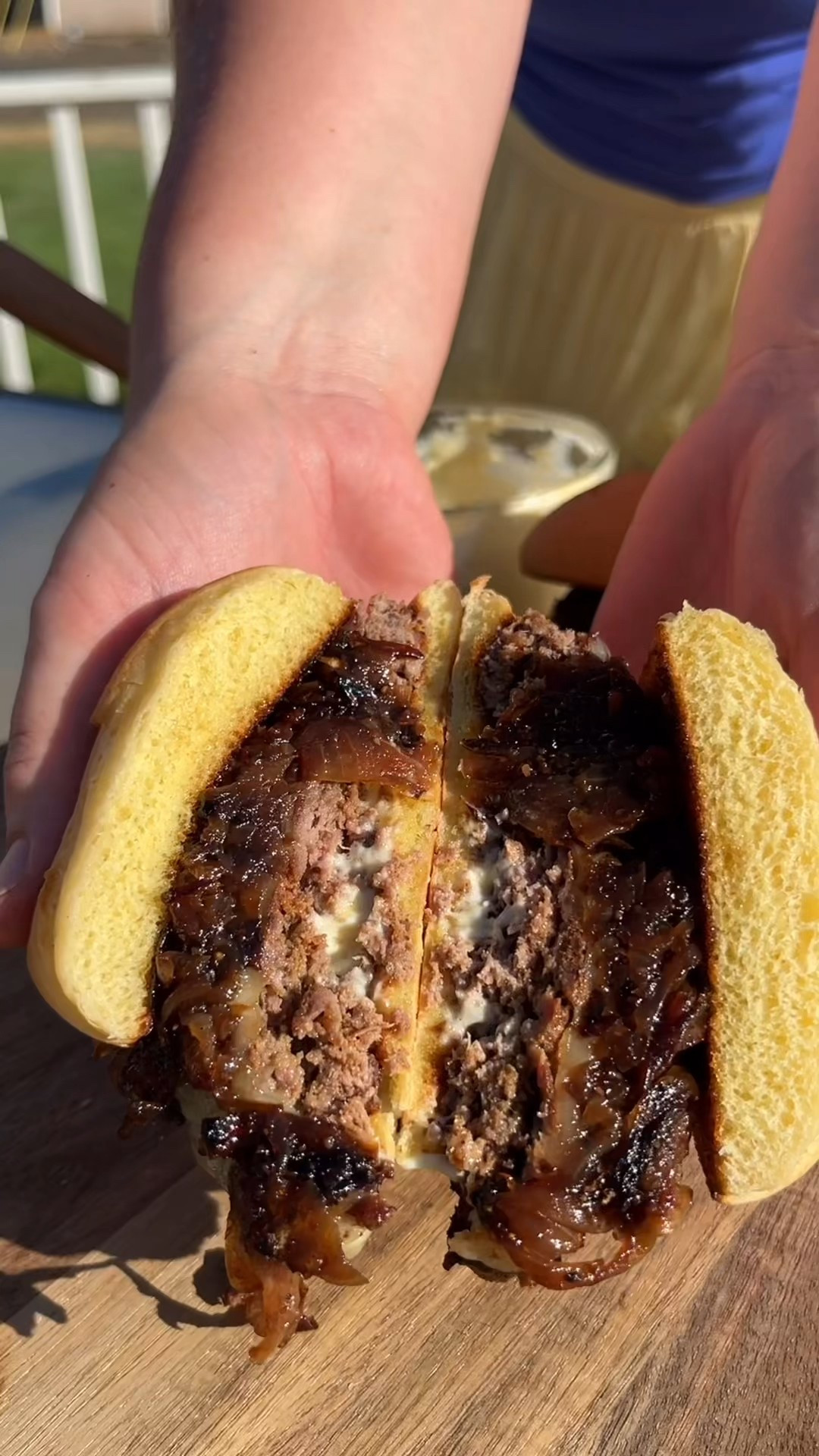 This French Onion Smash Burger on the Blackstone features juicy beef, caramelized onions, melty Gruyère, and buttery brioche buns for the ultimate gourmet burger at home.

Recipe: https://kaylazenner.com/french-onion-smash-burger-on-the-blackstone/
#food 

#LTKHome