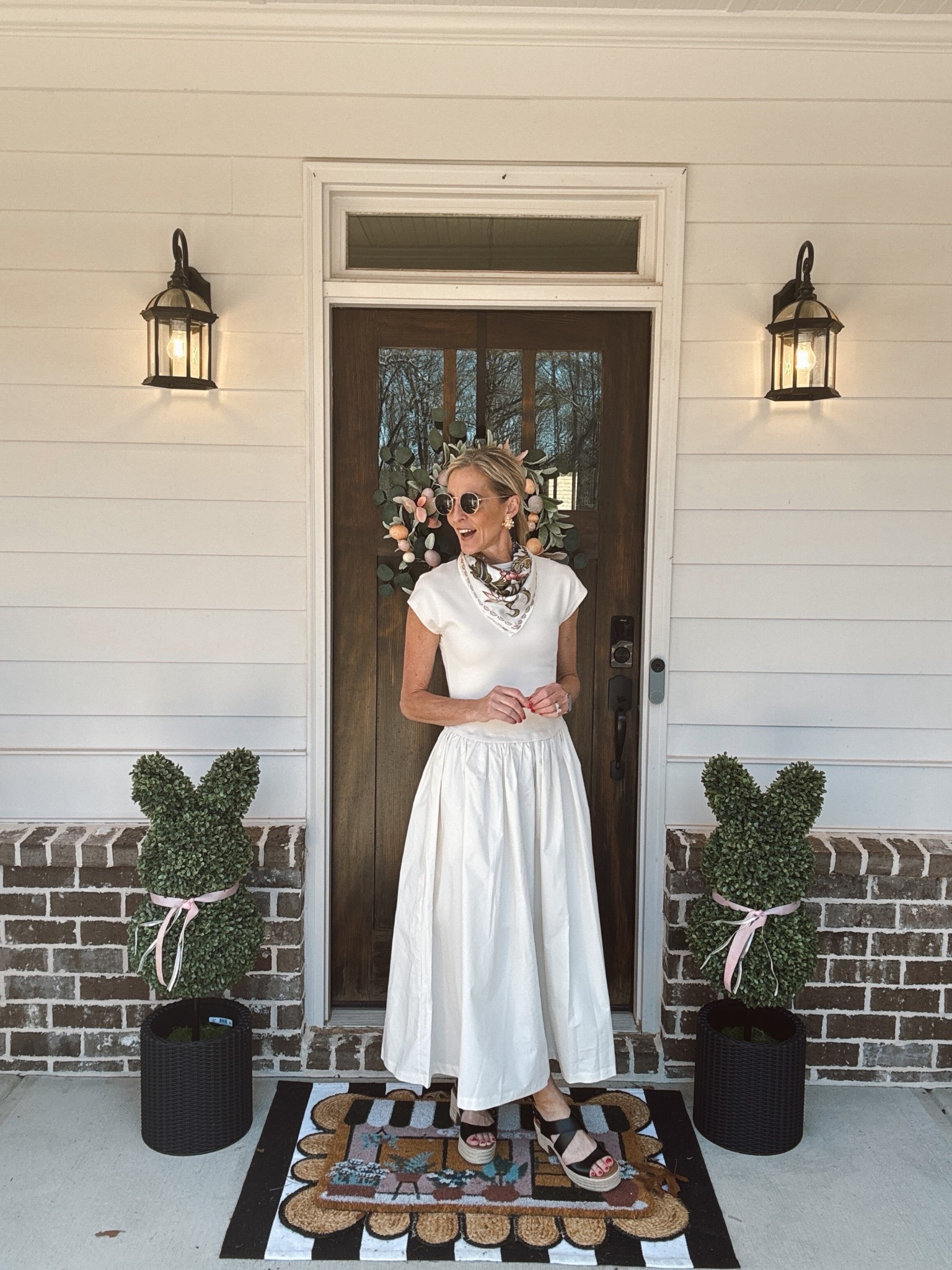 Steal my Sunday style!! I don’t want you to miss out on these gorgeous beaded bags or this gorgeous maxi dress. I do think both of these will be so great into spring trending now.  XS in dress 

#LTKmomlife #LTKootd #LTKgrwm