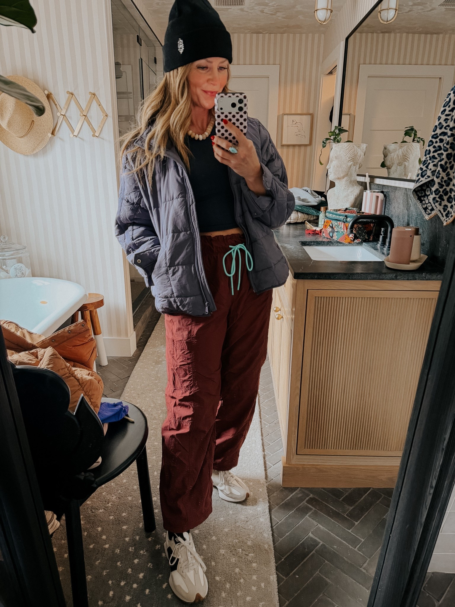 •pants in reg size small
•tank in m/l 
•both jackets sized up to medium 
•shoes true to size 

@fpmovement #fpmovementpartner