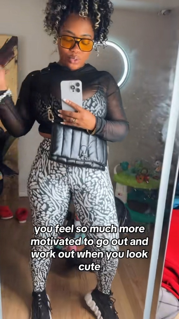 The perfect workout set . You can go from working out to running your errands. It's something about a cute set that motivates you to work out 

#LTKActive #LTKFitness #LTKWatchNow