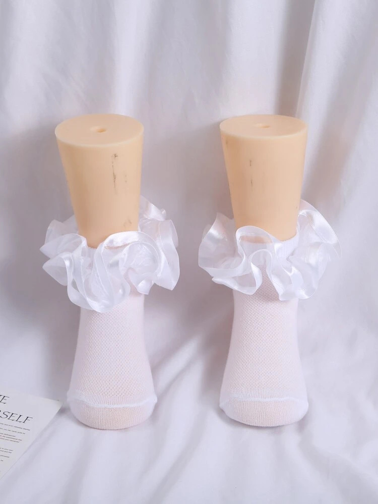 1pair Girls Solid Ruffle Trim Cute Ankle Socks For Daily Life | SHEIN