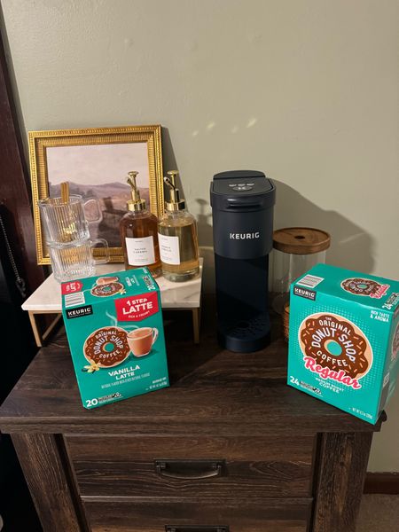 #ad I’m very lucky to have the best in-laws so I always like to try to make them feel at home when they visit. I’ve been wanting to set up this coffee bar in our guest bedroom for them so I got the new @keurig K-Mini® Go coffee maker available only at Target.  It’s the perfect size for the space! Small, compact, but is still able to brew 3 cups of coffee without having to fill the water reservoir! I also made easy 5 ingredient protein bagels and a bagel board for us to enjoy for a fun breakfast at home. What’s something special you do when guests come visit?! 

Bagel recipe:
2 cups flour 
2 cups plain Greek yogurt 
3 tsp baking powder 
1/2 tsp salt 
For the savory:
1 tbsp everything seasoning 
For the sweet: 
2 tbsp coconut sugar + 1 tsp cinnamon 

Instructions:
Preheat oven to 425F 
Combine the flour, Greek yogurt, baking powder, and salt 
Mix well until a dough forms 
Separate the dough into two if you’re wanting to do two flavors 
Add the everything seasoning to one dough, add the cinnamon and sugar to to the
other 
Stir the seasonings in 
Spray two donut pans with nonstick spray 
Add the dough 
Bake for 25-30 minutes 
Remove and let cool. 
Slice and enjoy! 

#TargetPartner #Target #Keurig #bagels #homemade #brunchspread #inlaws #brunchtime #cookingathome #cookingvideos #cookingtime #healthylifestyle #healthymeals #choosingbalance
