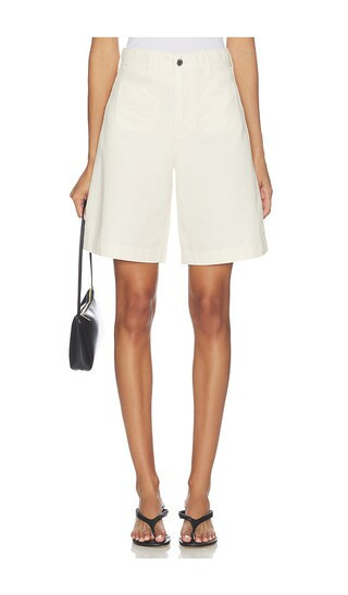 Veronica Beard Carter Short en Ecru. Taille 28 | Revolve Clothing (Global)