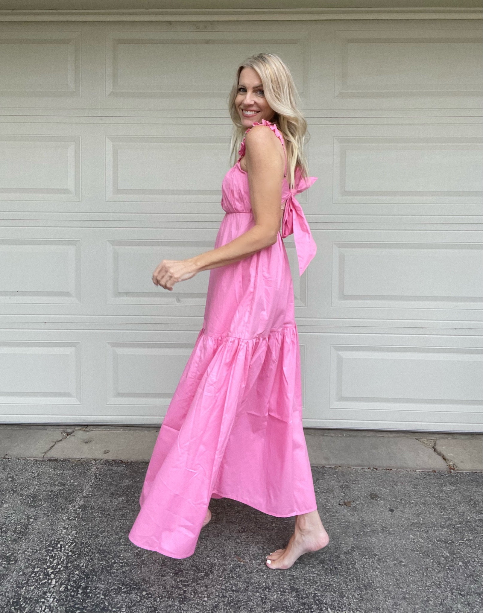 Abercrombie bow back poplin maxi dress on sale 

#abercrombie #dress #sale 

#LTKunder100 #LTKsalealert #LTKSeasonal