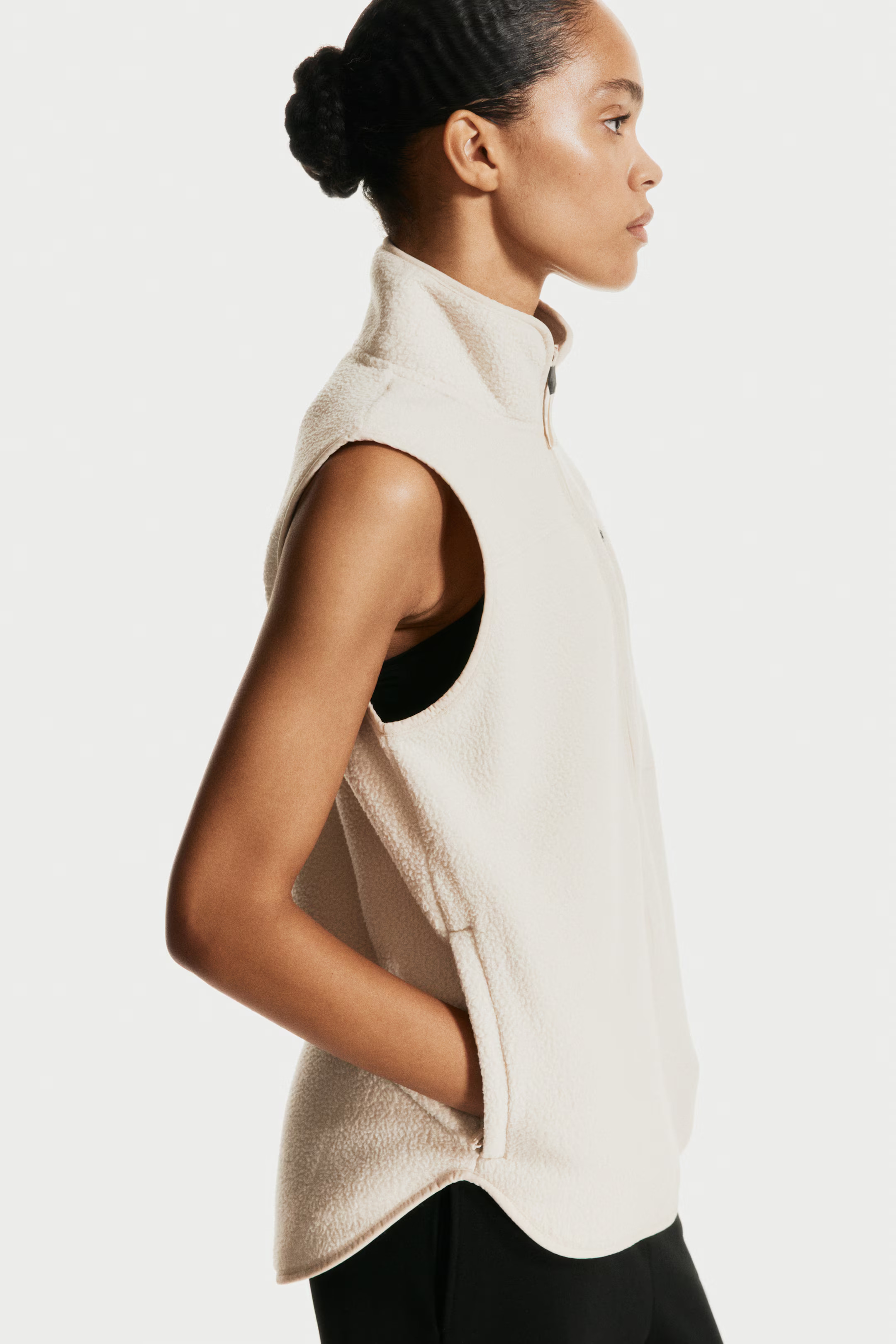 Sportgilet aus Teddyfleece | H&M (DE, AT, CH, NL, FI)