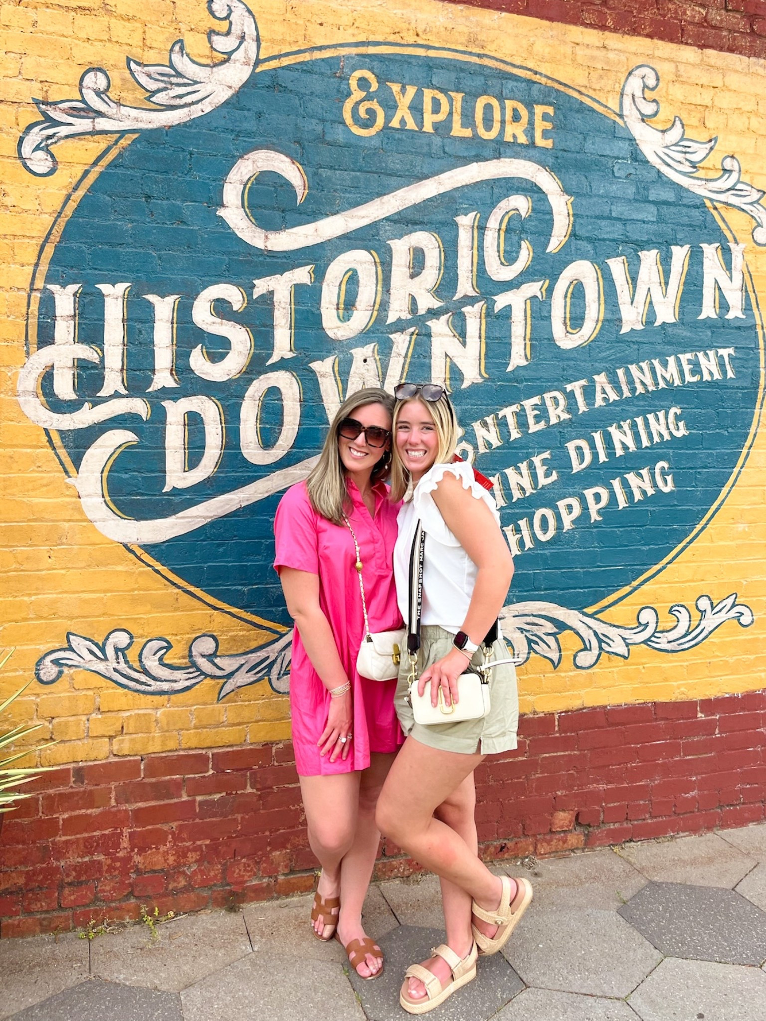 Girls Trip OOTD! 💖👯‍♀️🤩🥂👛🌷✨ 

#OldNavy #Hermes #GirlsTrip #PinkDress #OOTD #LTKFashion #Spring #SpringOutfit 

#LTKShoeCrush #LTKTravel #LTKStyleTip