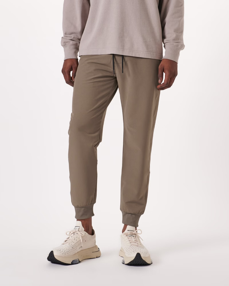 Traveler Joggers | Abercrombie & Fitch (US)