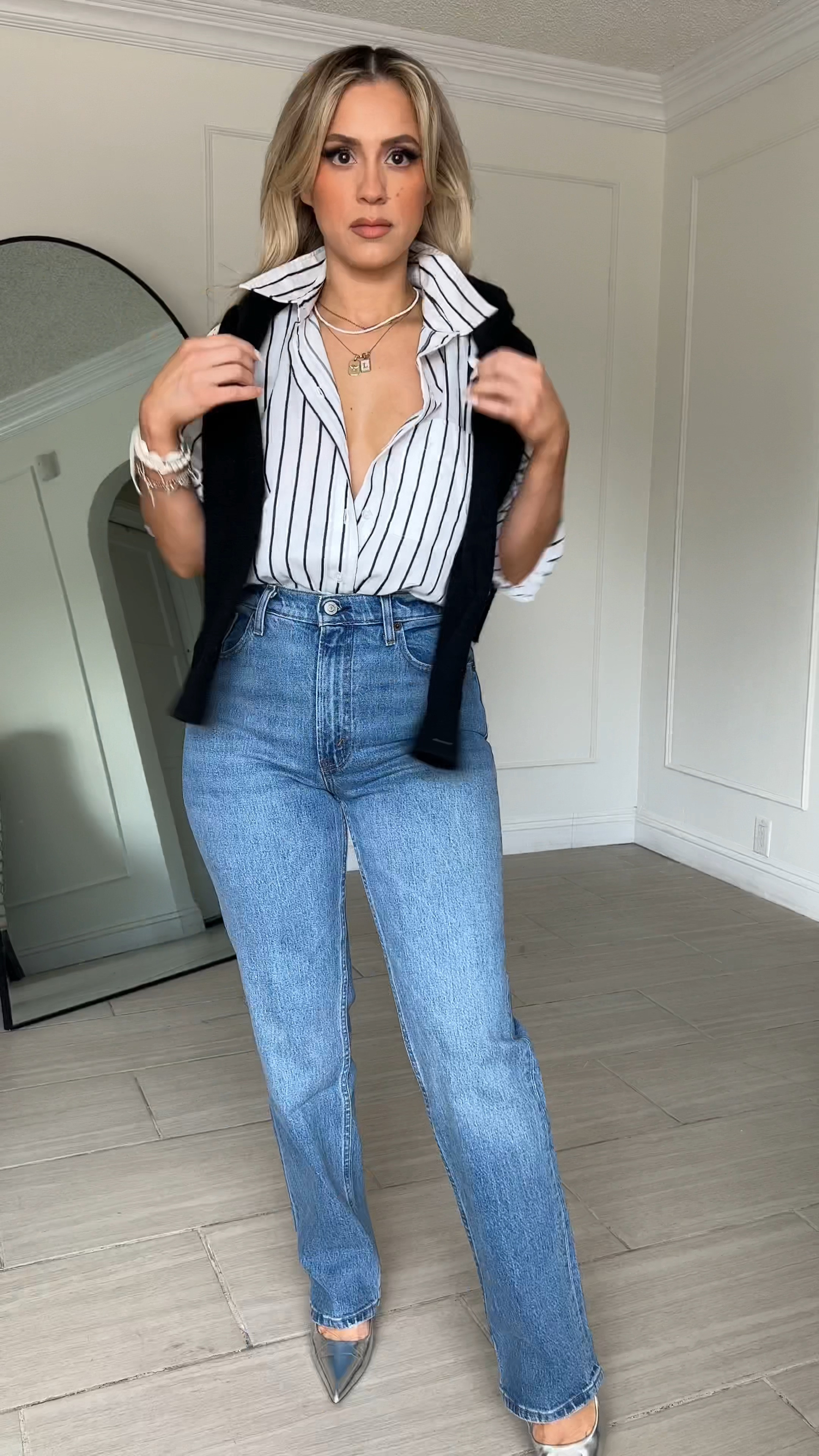 Abercrombie jeans are on sale this long weekend 🙌🏼 I’m wearing these jeans in a size 27 regular length (I’m 5’3”)  in the color medium! Linked some of my other Abercrombie bottoms that are on sale this weekend! 

I get lots of questions on how I can tuck in my button up into my jeans. The key is the fabric! They can’t be thick at all. I linked some of my favorite button ups that are very easy to tuck in. 

#LTKsalealert #LTKU #LTKFind