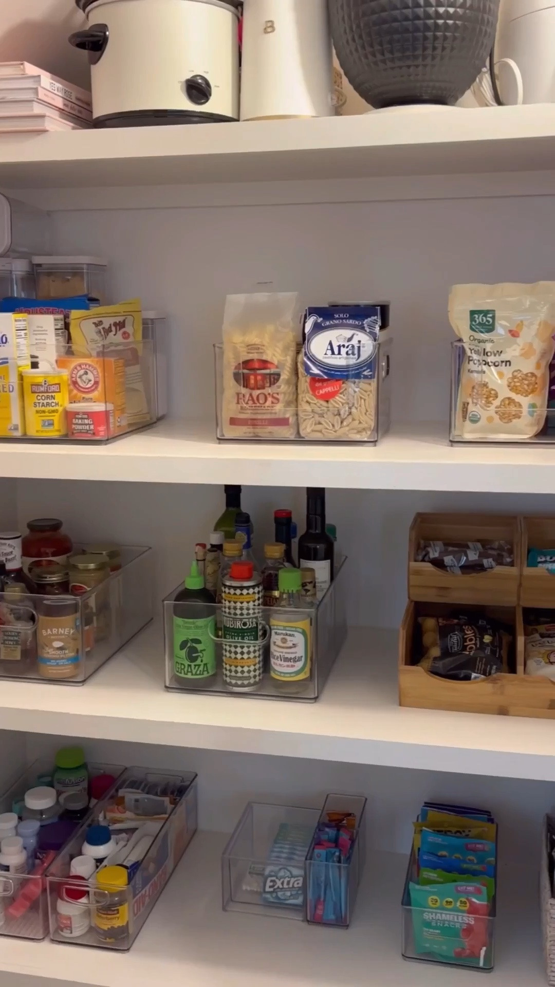Organize my pantry with me 🤍🏠 




Cleaning, home, organization, storage, organizers, neat, acrylic, snacks, sidneymarieduke

#LTKHome