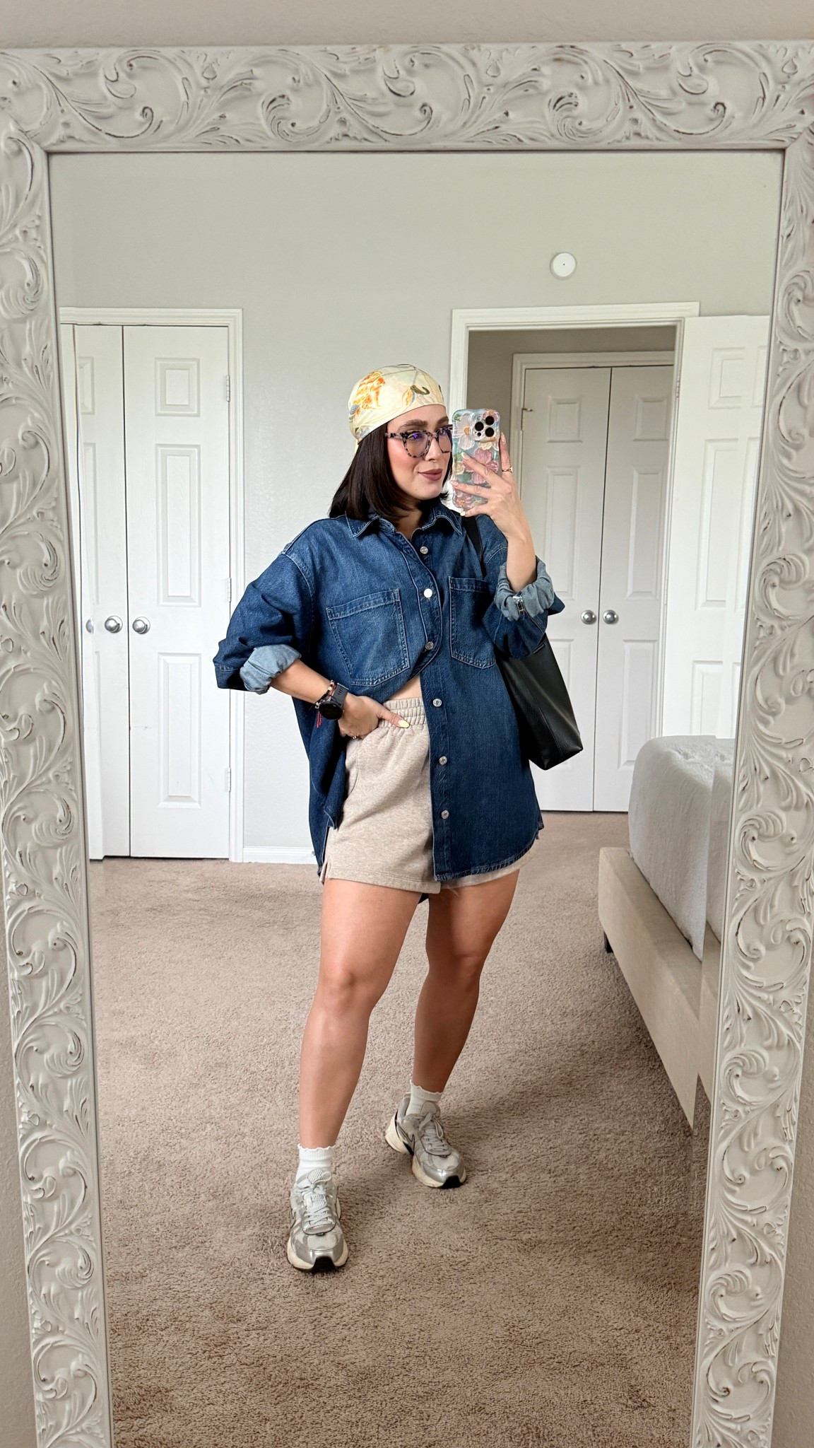 Casual chic spring/summer outfit.

Top is from H&M size small. Bottom Abercrombie size M.
Both are sold out, linked similar.

#LTKPetite #LTKootd #LTKmomlife