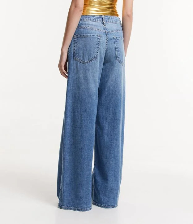 Calça Wide Leg Cintura Média em Jeans Azul | Renner (BR)