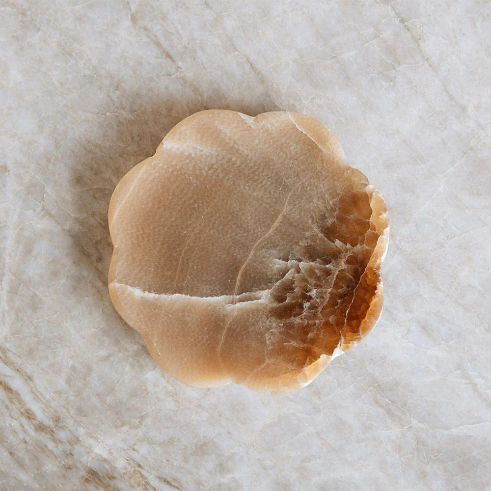 Round Chocolate Onyx Petal Tray | Roan Iris