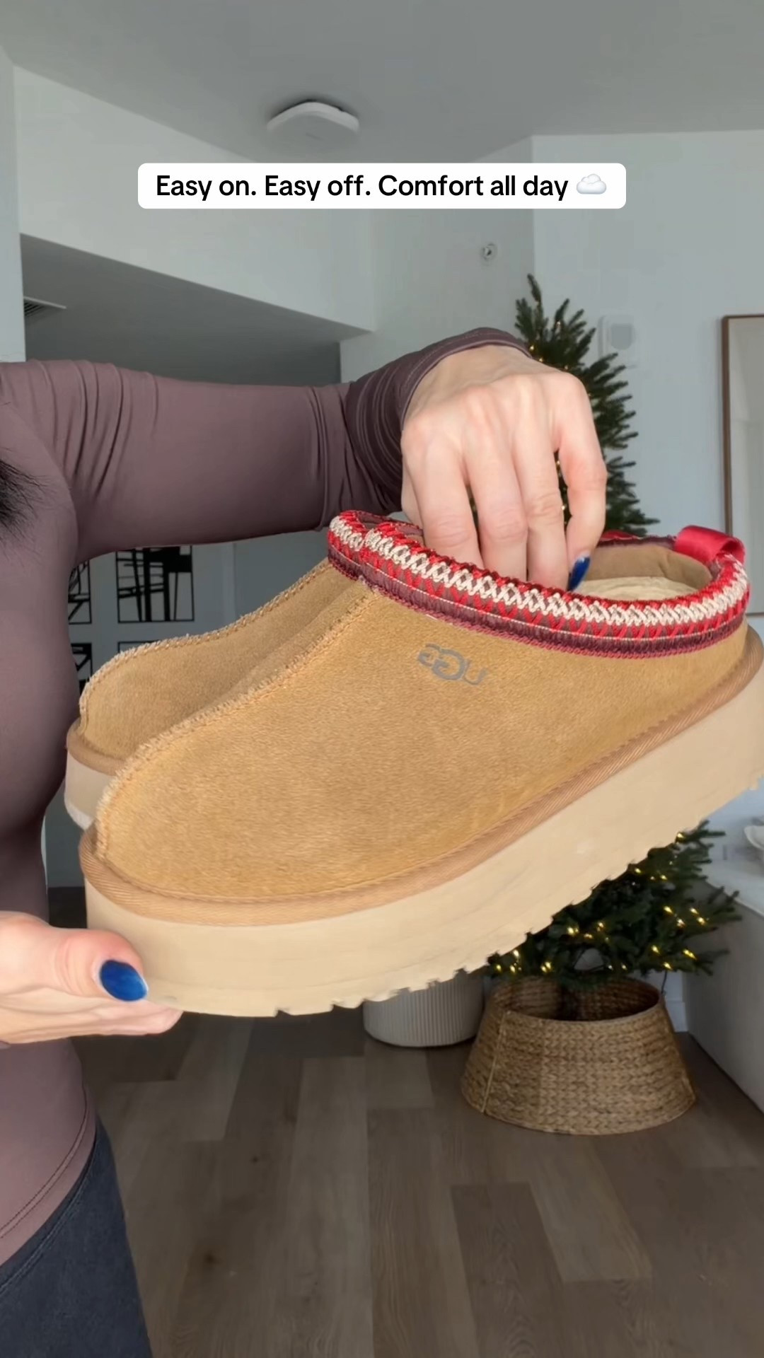 UGG Tazz winter shoes winter slippers

#LTKSeasonal #LTKFindsUnder100 #LTKootd