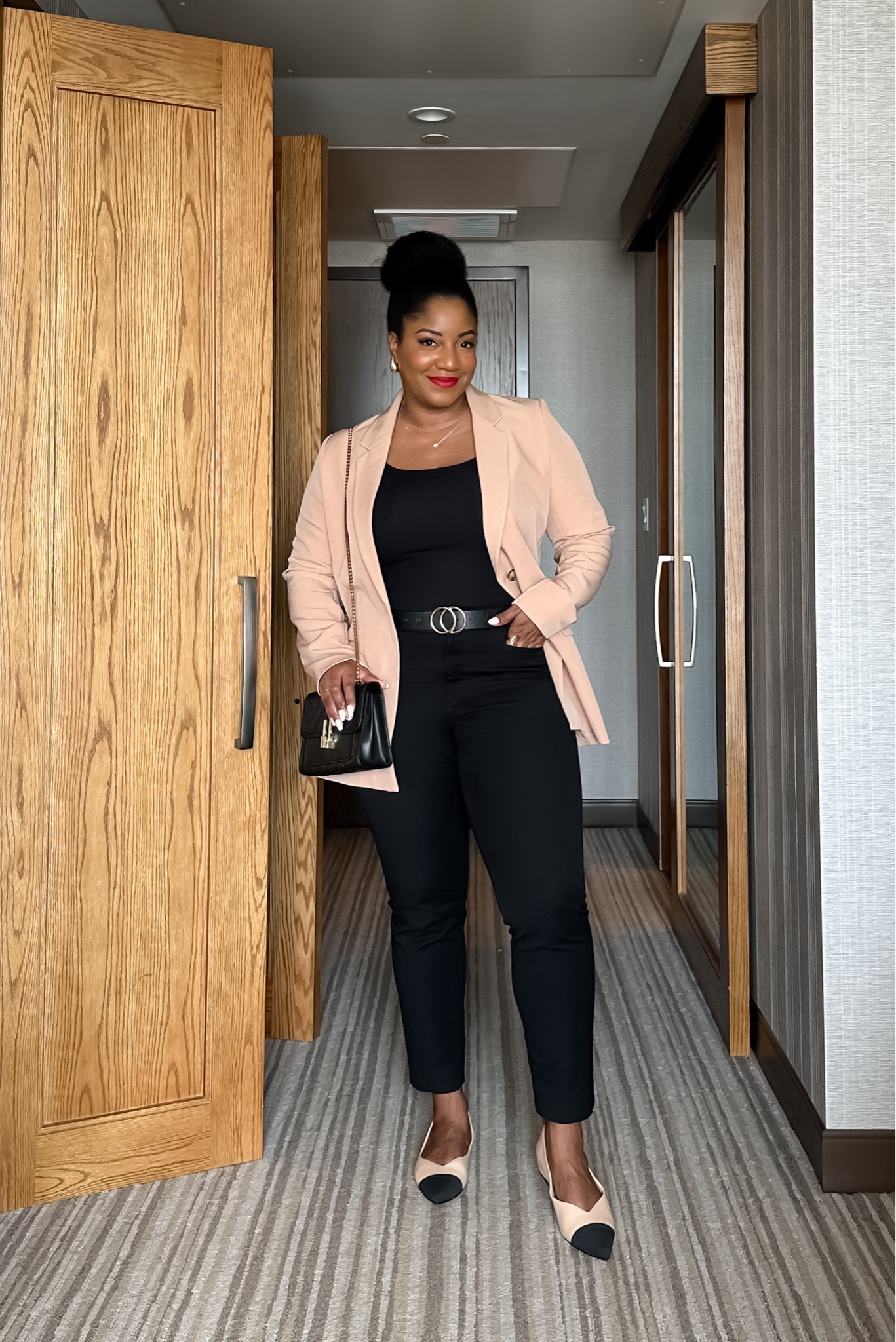 Elevated business casual outfit #FoundItOnAmazon

Pants are my faves from Banana Republic, and everything else is from Amazon! Everything is TTS.

work outfit // affordable workwear // work dress // work wear // fall work fashion // amazon work fashion // fall outfit inspo // fall outfit ideas // fall outfits 2024 // fall outfits // casual outfits // amazon casual outfit // fall casual outfits // business casual // amazon fashion // amazon finds // amazon fashion finds

#LTKMidsize #LTKFindsUnder100 #LTKWorkwear