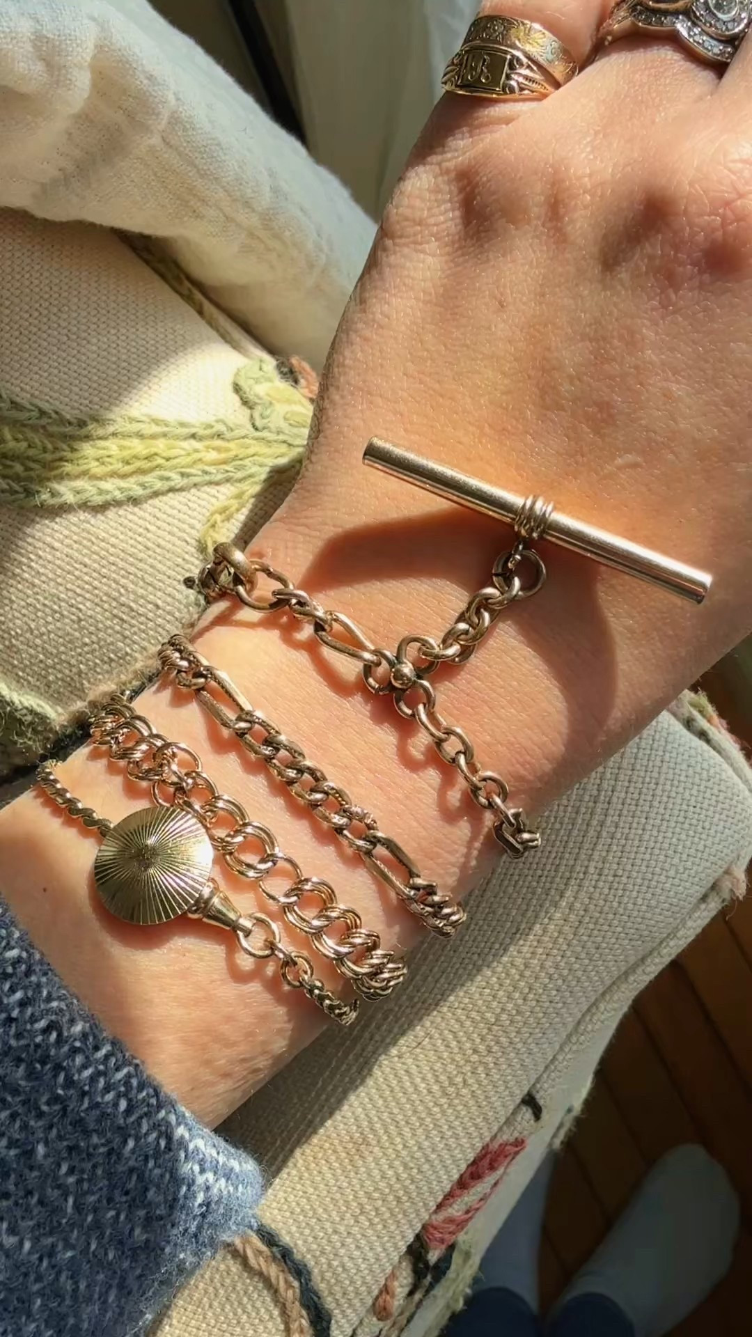 Watch chains madness! I’ve linked some new options for that antique watch chain look 💛