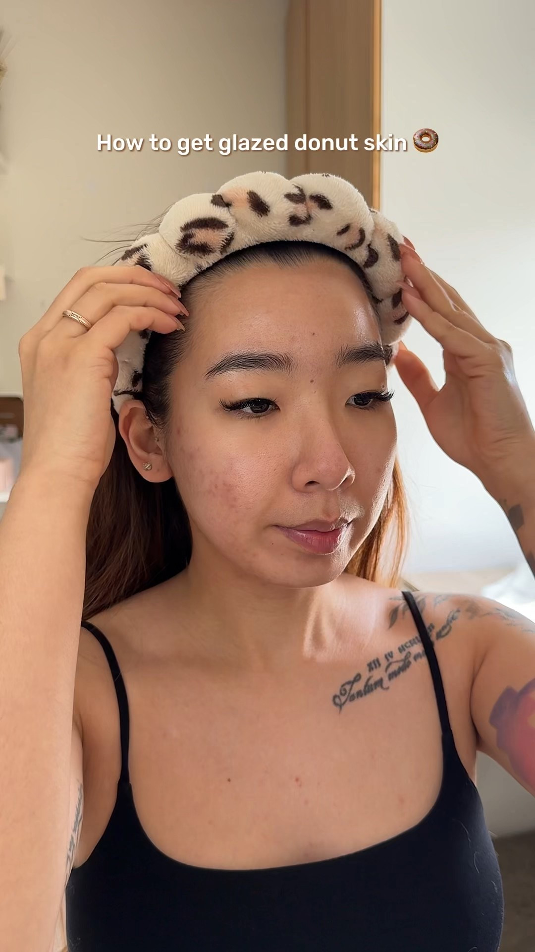 How to get glaze donut skin 🍩

—

#glassskin #kbeauty #kbeautyaddict #skincare #cosrx #skincarecommunity #koreanskincareproducts 