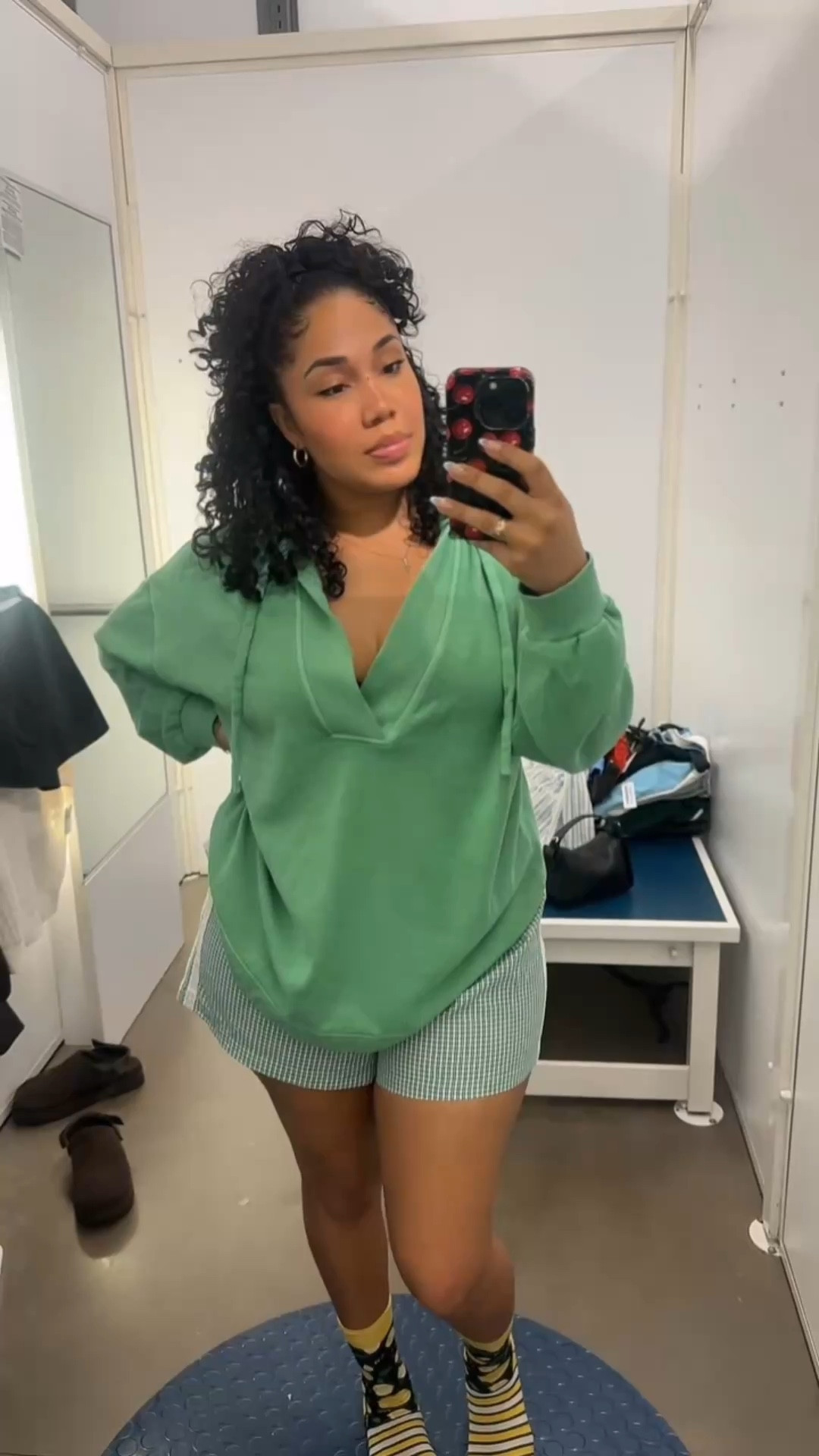This one is definitely one of my top favorites from the haul.

The tunic hoodie is so comfortable but still flattering, and paired with these shorts it gives that effortless “I just threw this on but still look cute” vibe.

Perfect for early sports mornings, cool spring days, or running around all day. It’s cozy but lightweight which makes it perfect for this in-between weather.

This is giving busy mom, on-the-go, but still cute.

And the fact that it’s on sale right now?? yeah… immediate yes.

#springlayers #momstyle #casualoutfit #sportmom #oldnavyhaul #comfyandcute #ltkfashion

#LTKSeasonal #LTKootd #LTKSaleAlert