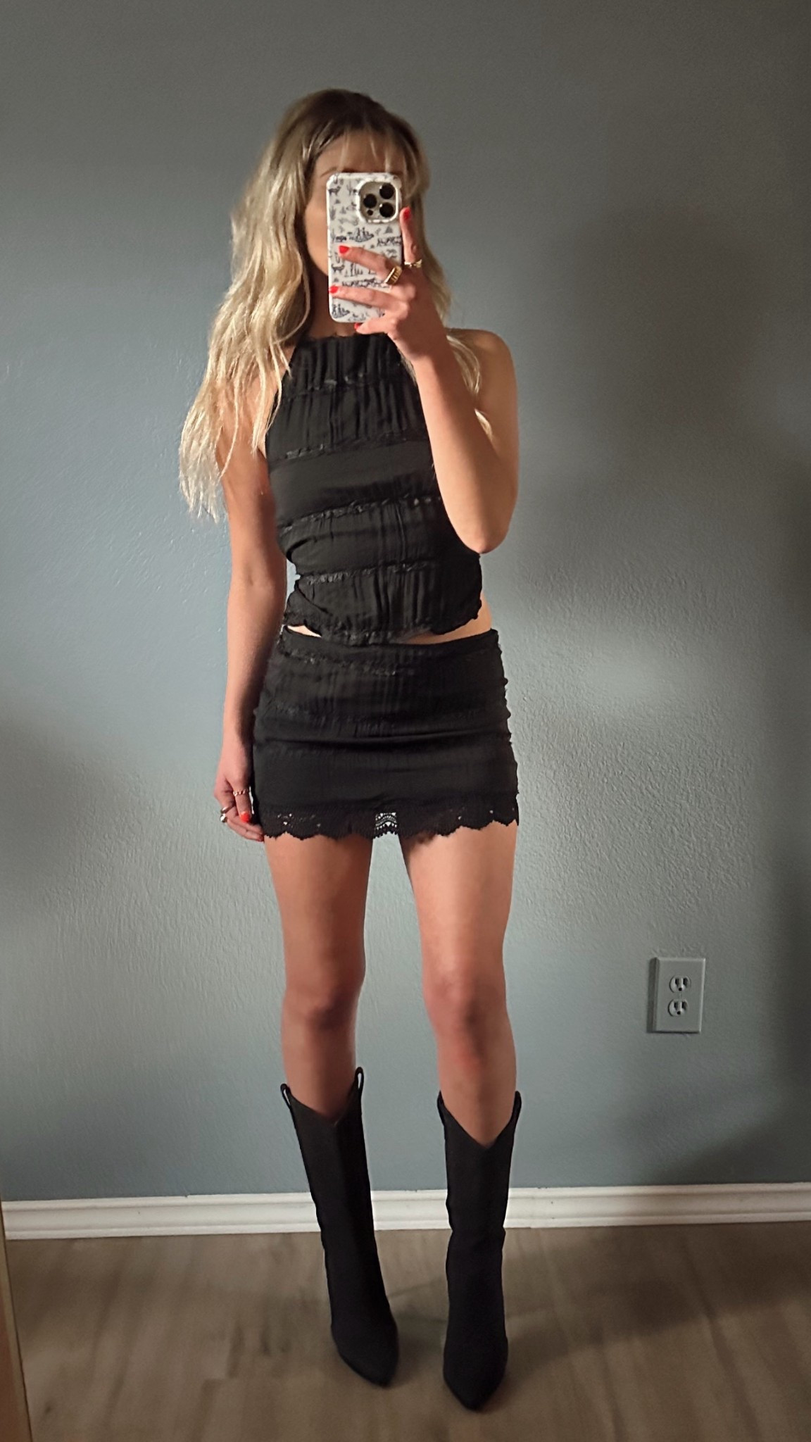  🖤🖤🖤 

#LTKFindsUnder50 #LTKStyleTip #LTKFindsUnder100