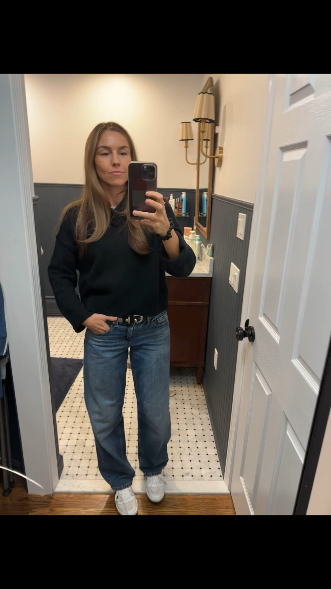 My new barrel favorite jeans - size 2 under $40 

#LTKootd