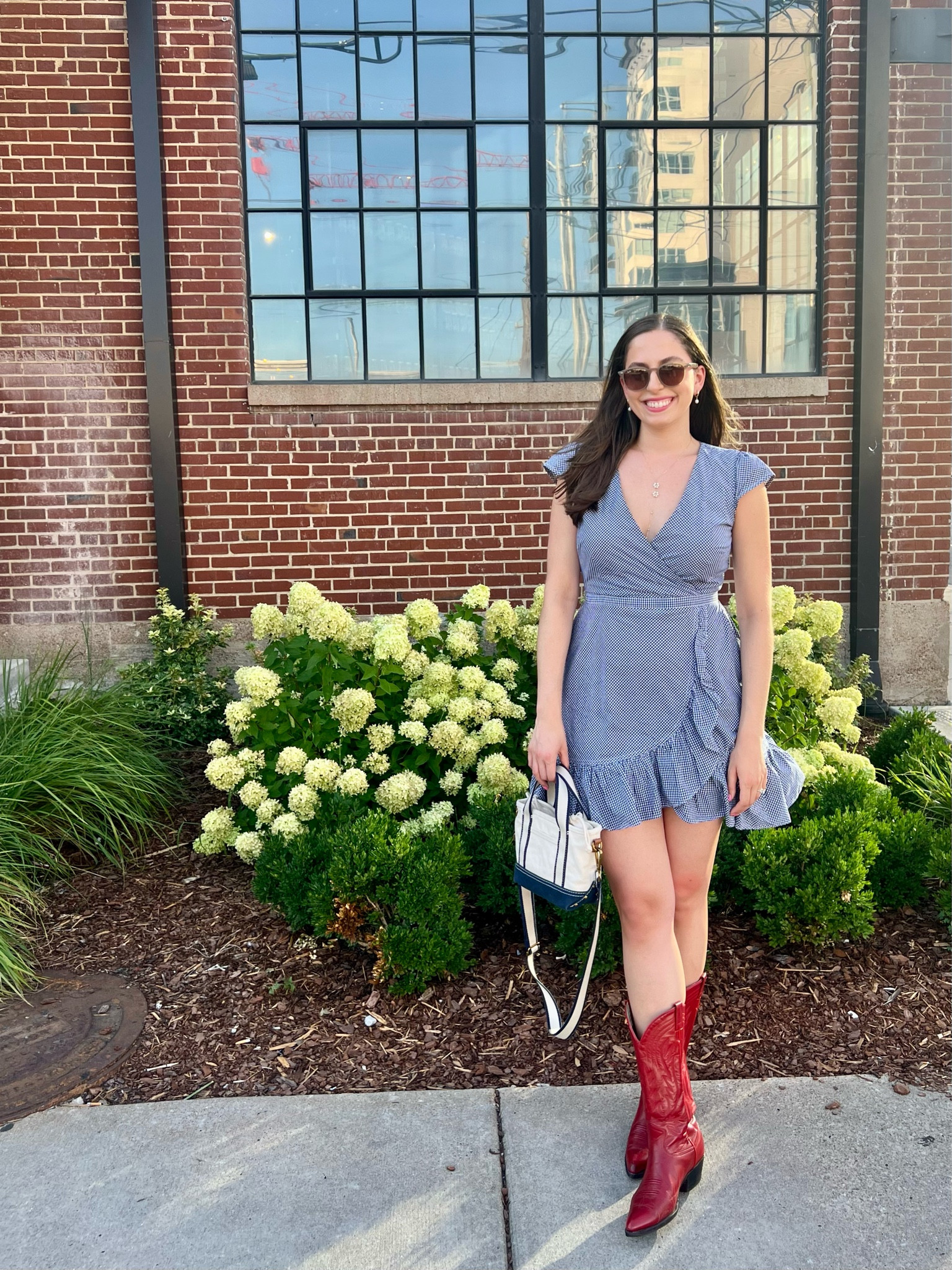 Nashvegas !! Things I learned on this trip- moonshine is gross, my brother becomes a better dancer as the night goes on & Nash has the best quesadillas

Gingham dress, blue gingham dress, red boots, red cowgirl boots, Nashville, ll bean tote, ll bean bag, canvas tote, cowgirl boots 



#LTKTravel #LTKSeasonal #LTKStyleTip