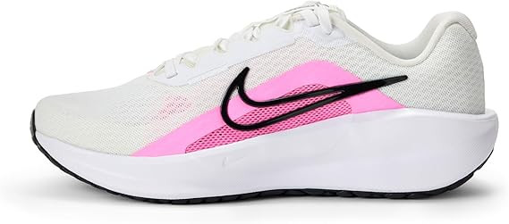 Nike Womens W Nike Downshifter 13Sneaker | Amazon (US)