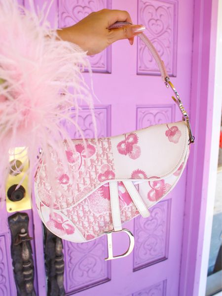 #dior #designerbags #giftsforher #giftideas #shoulderbag #handbags #purses

#LTKGiftGuide #LTKitbag #LTKHolidaySale