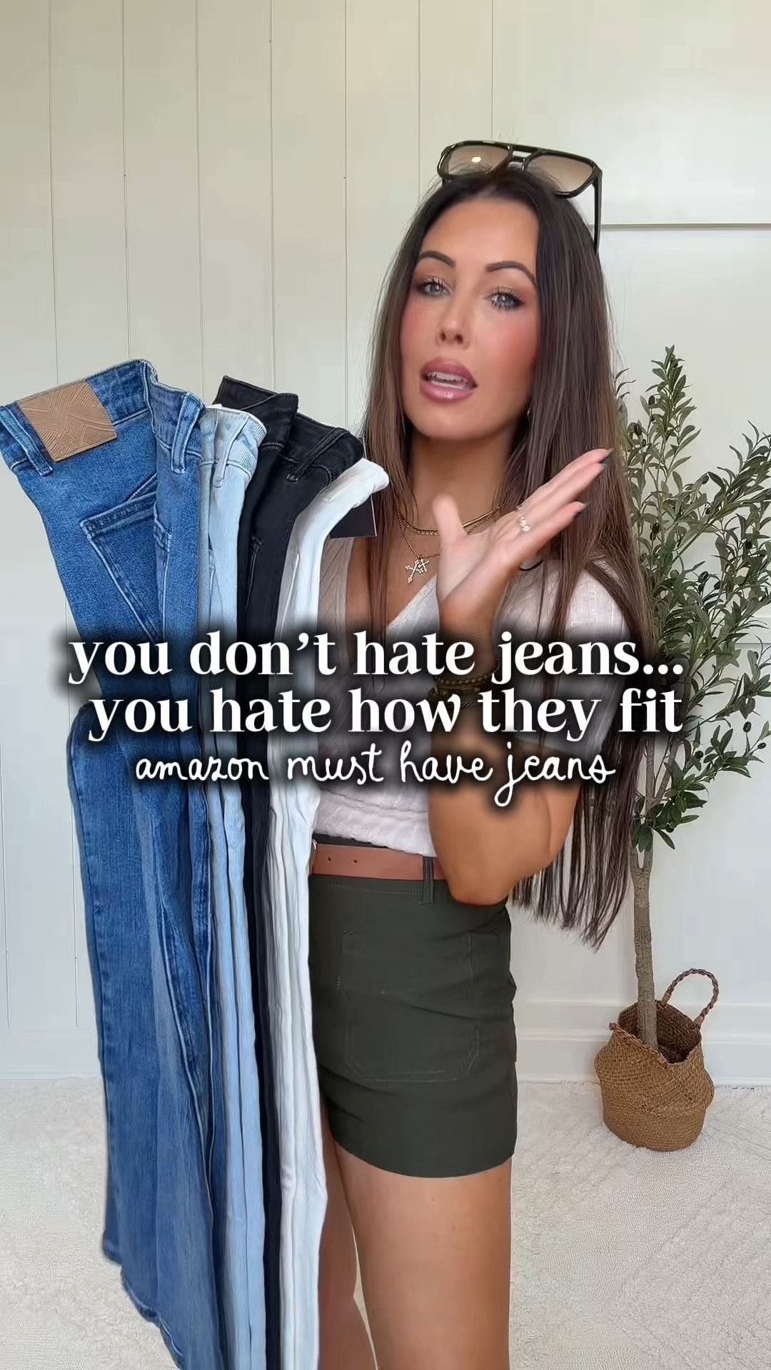 If you’ve been looking for that “wear with everything” jean… this is IT 👏 comfy, flattering, and actually hits in all the right places 💙


#LTKDenim #LTKUnder100 #MomOutfits #EffortlessStyle #CasualLooks #OOTDInspo #EverydayWear

#LTKOver40 #LTKootd #LTKmomlife